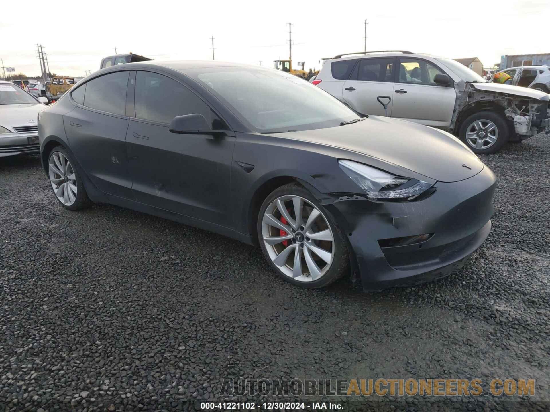 5YJ3E1EB2JF082492 TESLA MODEL 3 2018