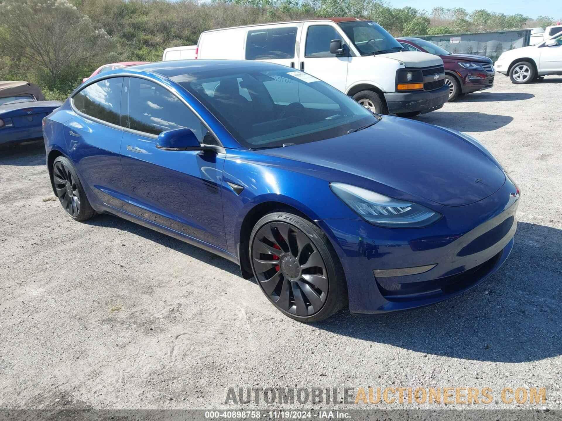 5YJ3E1EB2JF084128 TESLA MODEL 3 2018