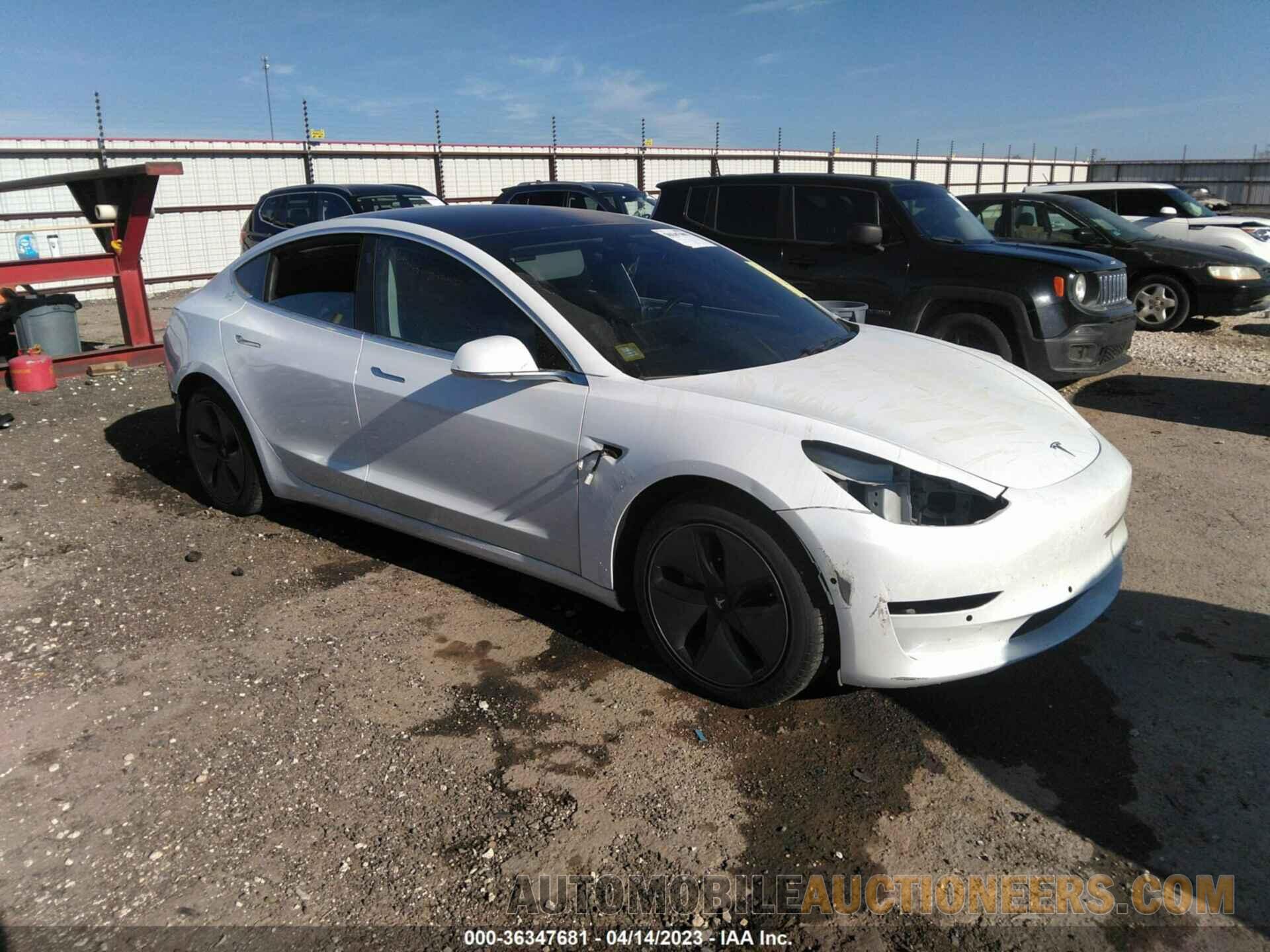 5YJ3E1EB2JF088857 TESLA MODEL 3 2018