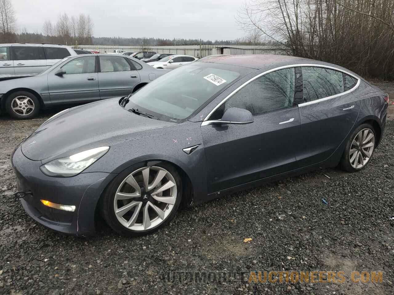 5YJ3E1EB2JF090978 TESLA MODEL 3 2018