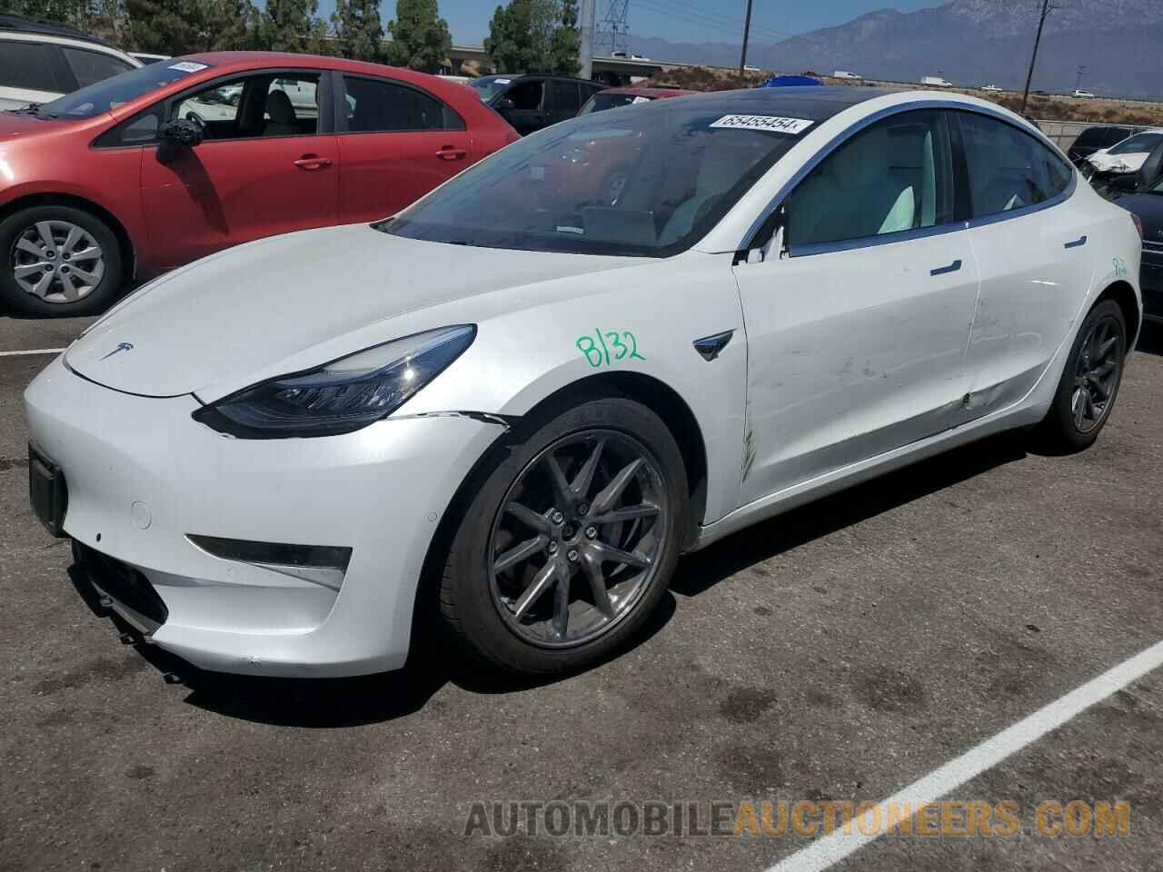 5YJ3E1EB2JF098093 TESLA MODEL 3 2018