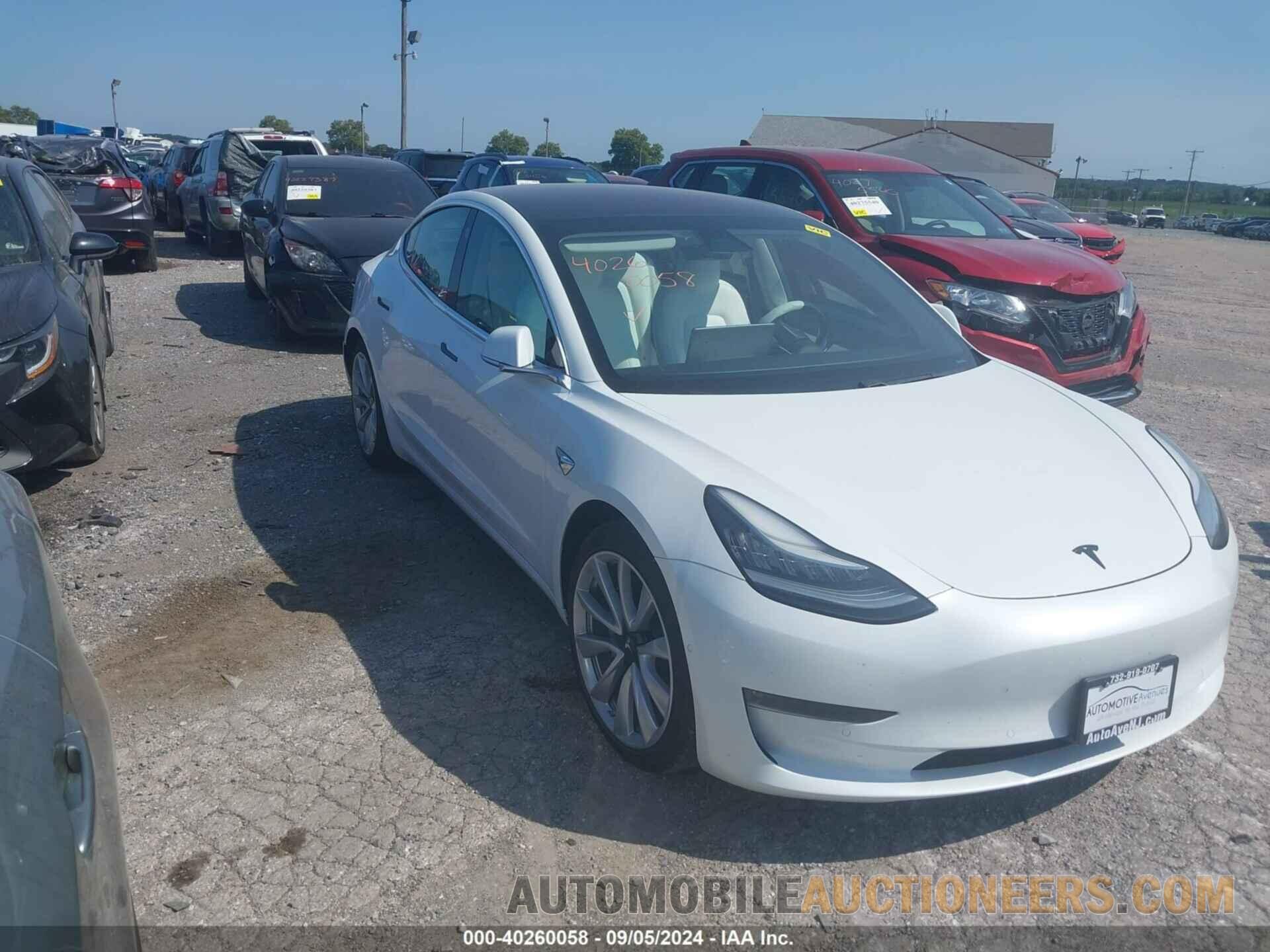 5YJ3E1EB2JF101283 TESLA MODEL 3 2018