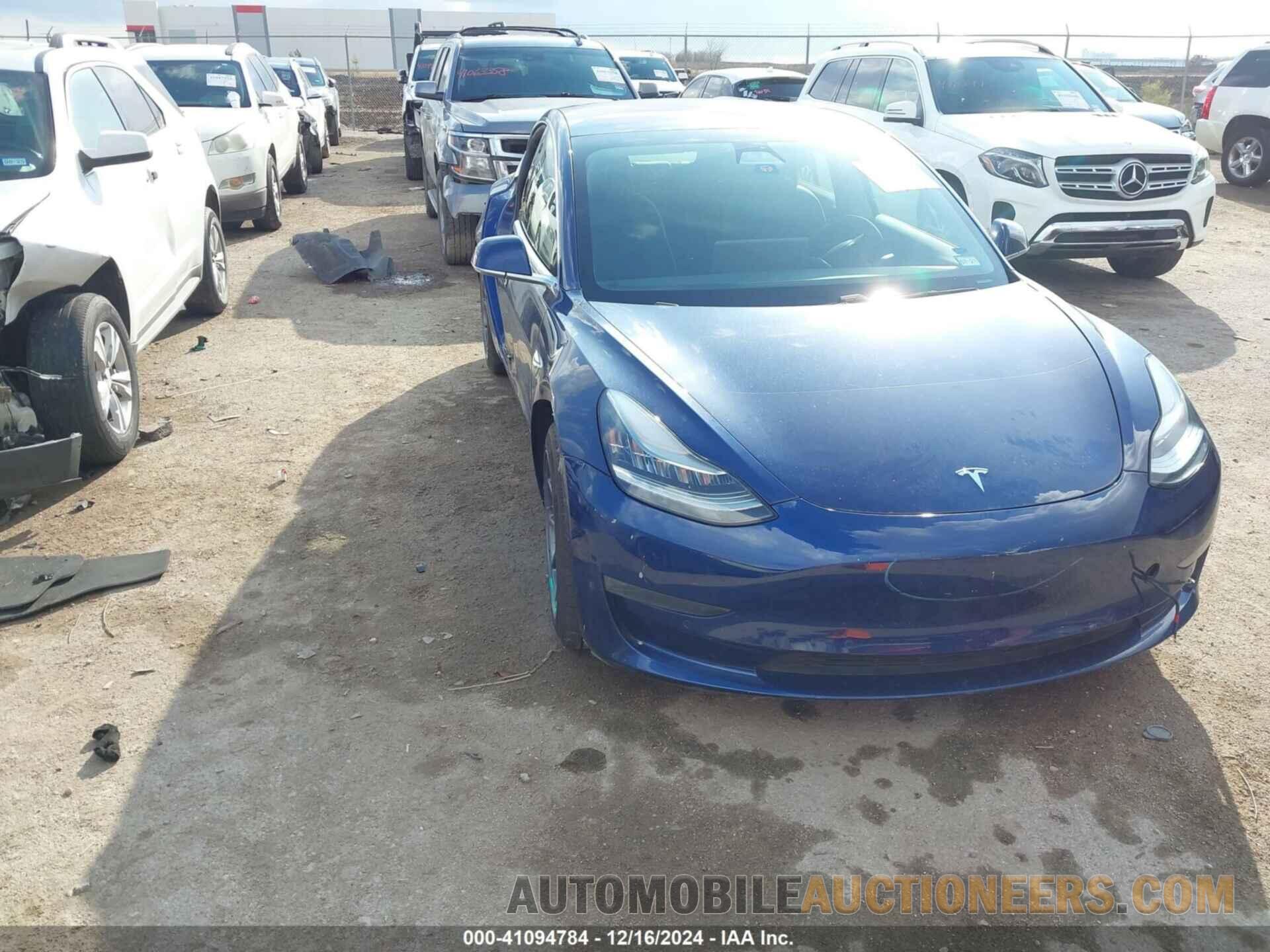 5YJ3E1EB2JF105317 TESLA MODEL 3 2018