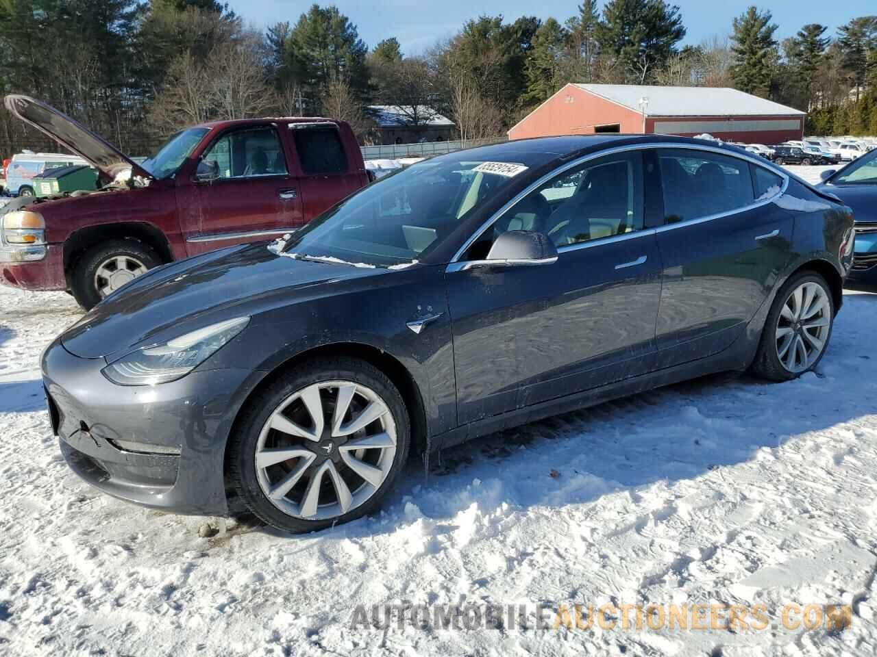 5YJ3E1EB2JF115796 TESLA MODEL 3 2018