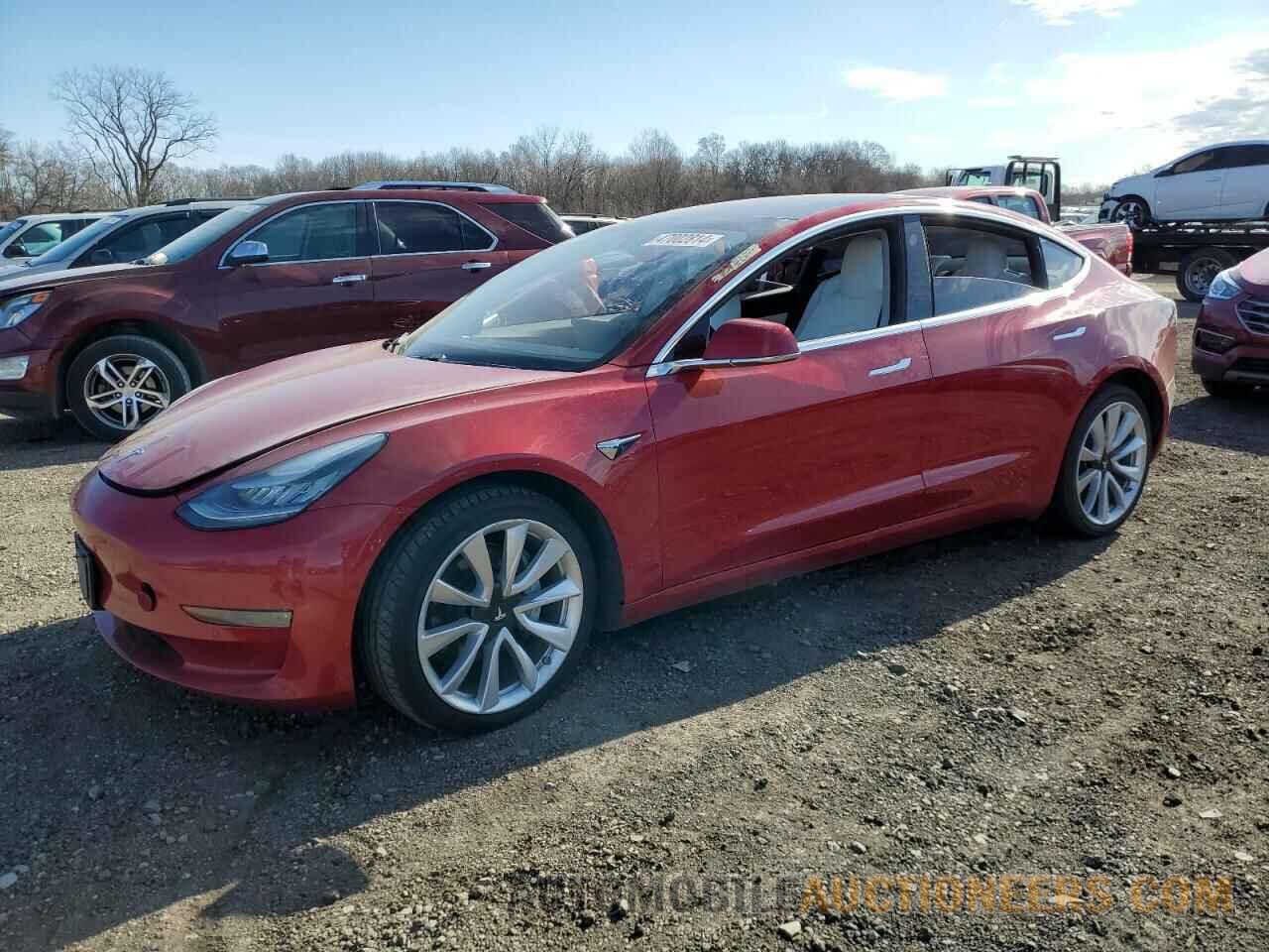 5YJ3E1EB2JF122392 TESLA MODEL 3 2018