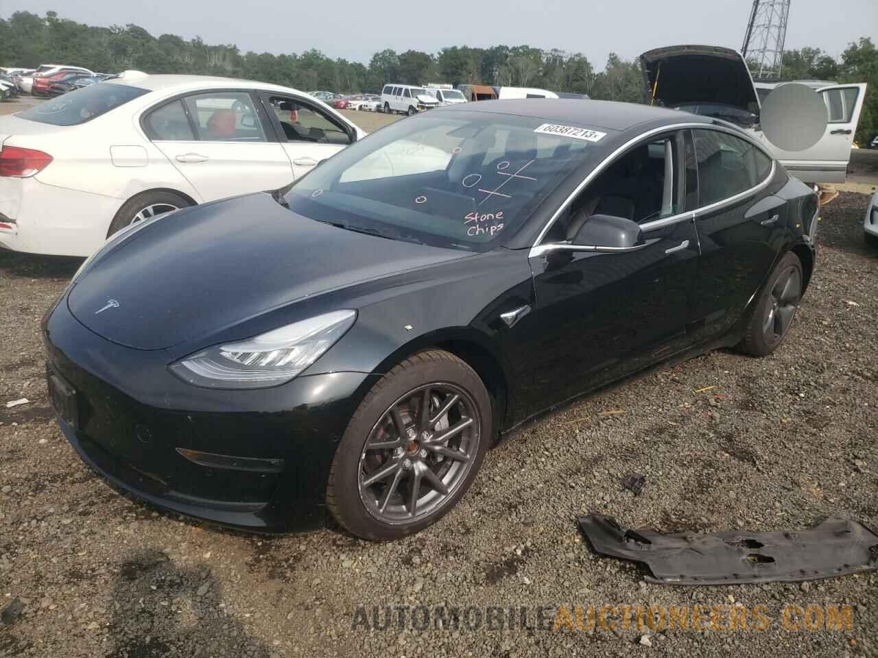 5YJ3E1EB2JF127964 TESLA MODEL 3 2018