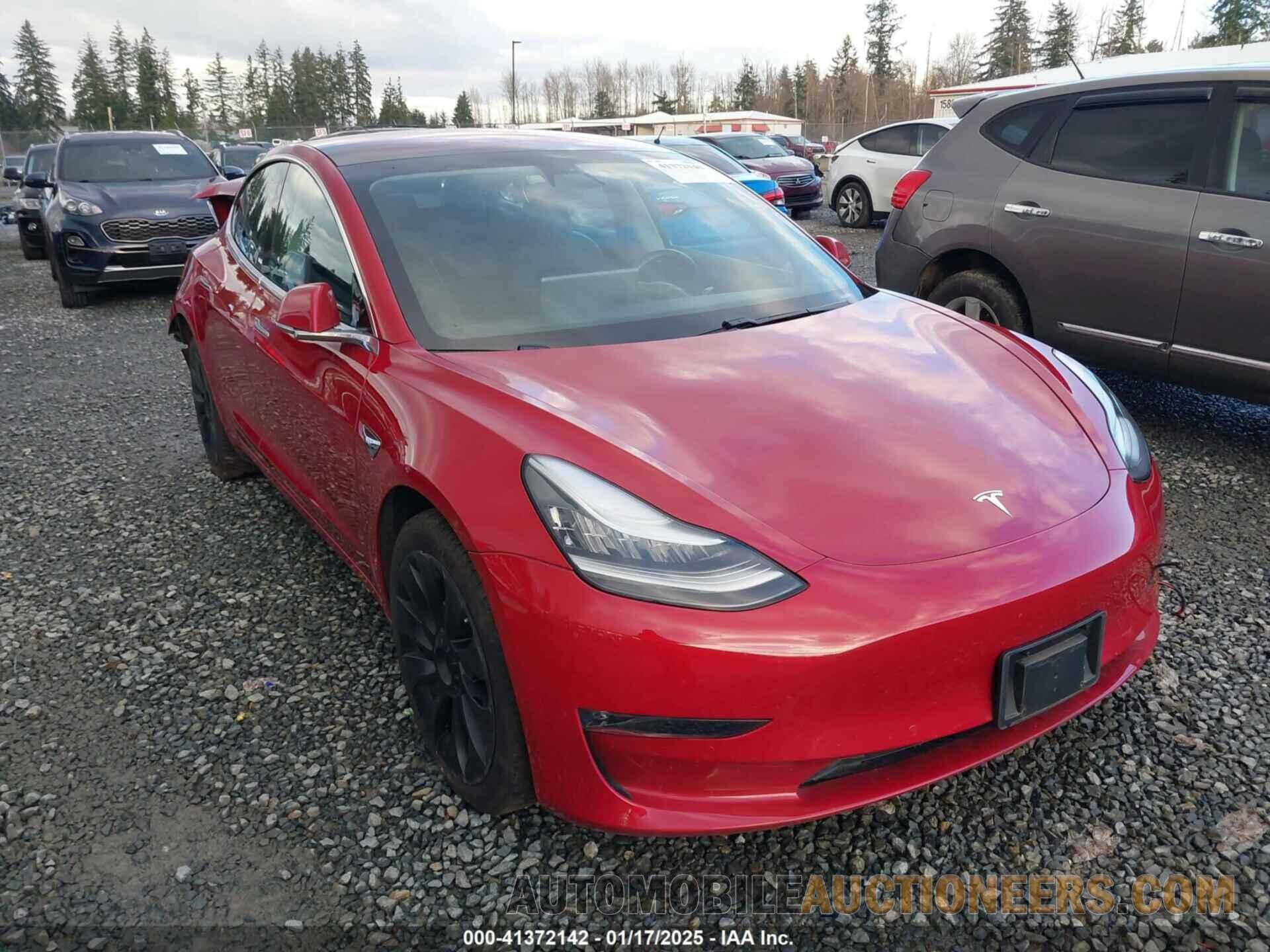 5YJ3E1EB2JF129813 TESLA MODEL 3 2018