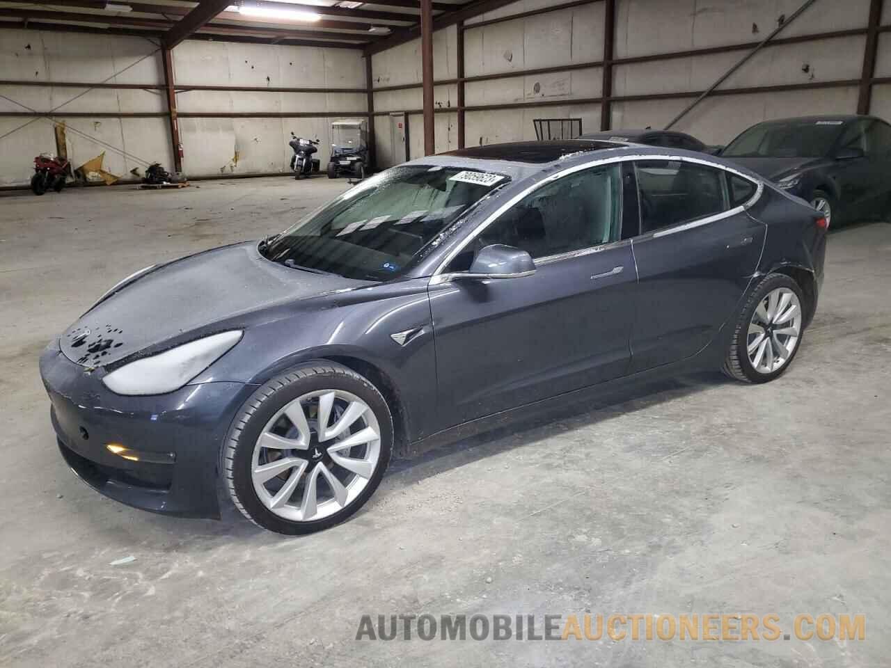 5YJ3E1EB2JF145395 TESLA MODEL 3 2018