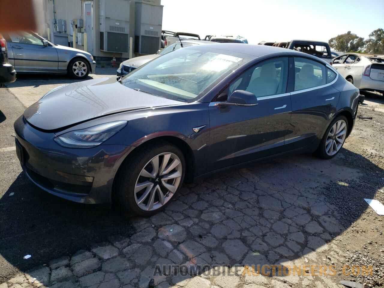 5YJ3E1EB2JF147275 TESLA MODEL 3 2018