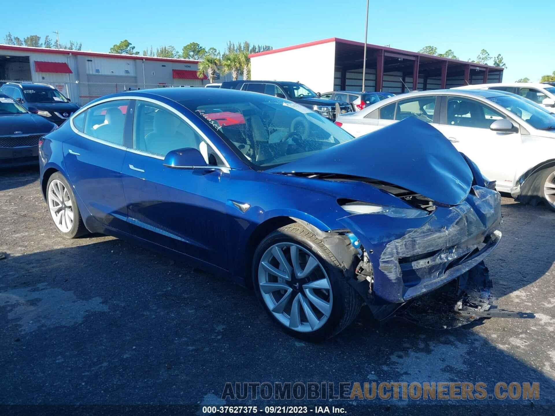 5YJ3E1EB2JF147762 TESLA MODEL 3 2018