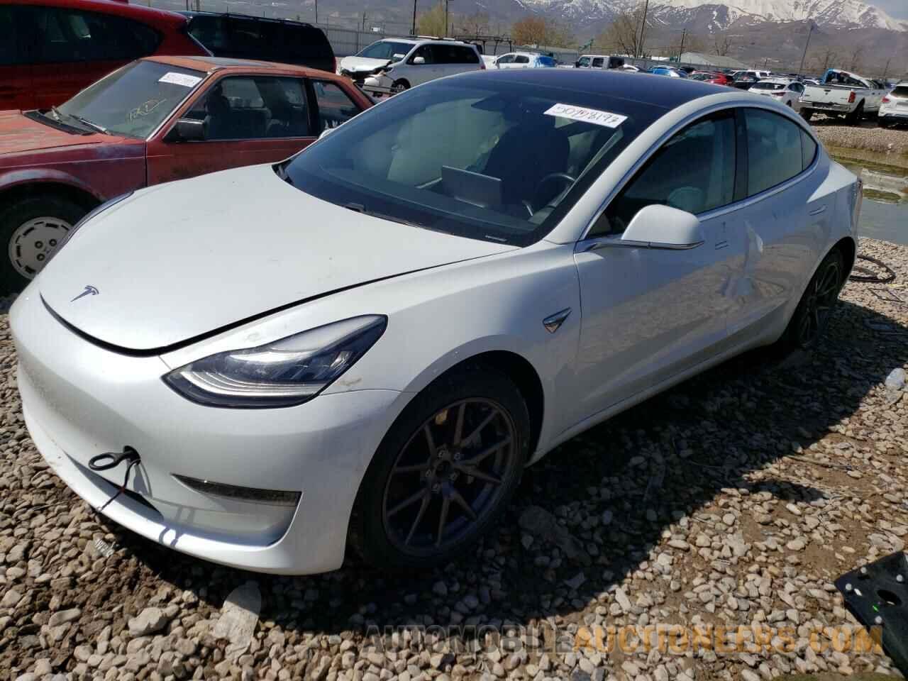 5YJ3E1EB2JF178882 TESLA MODEL 3 2018