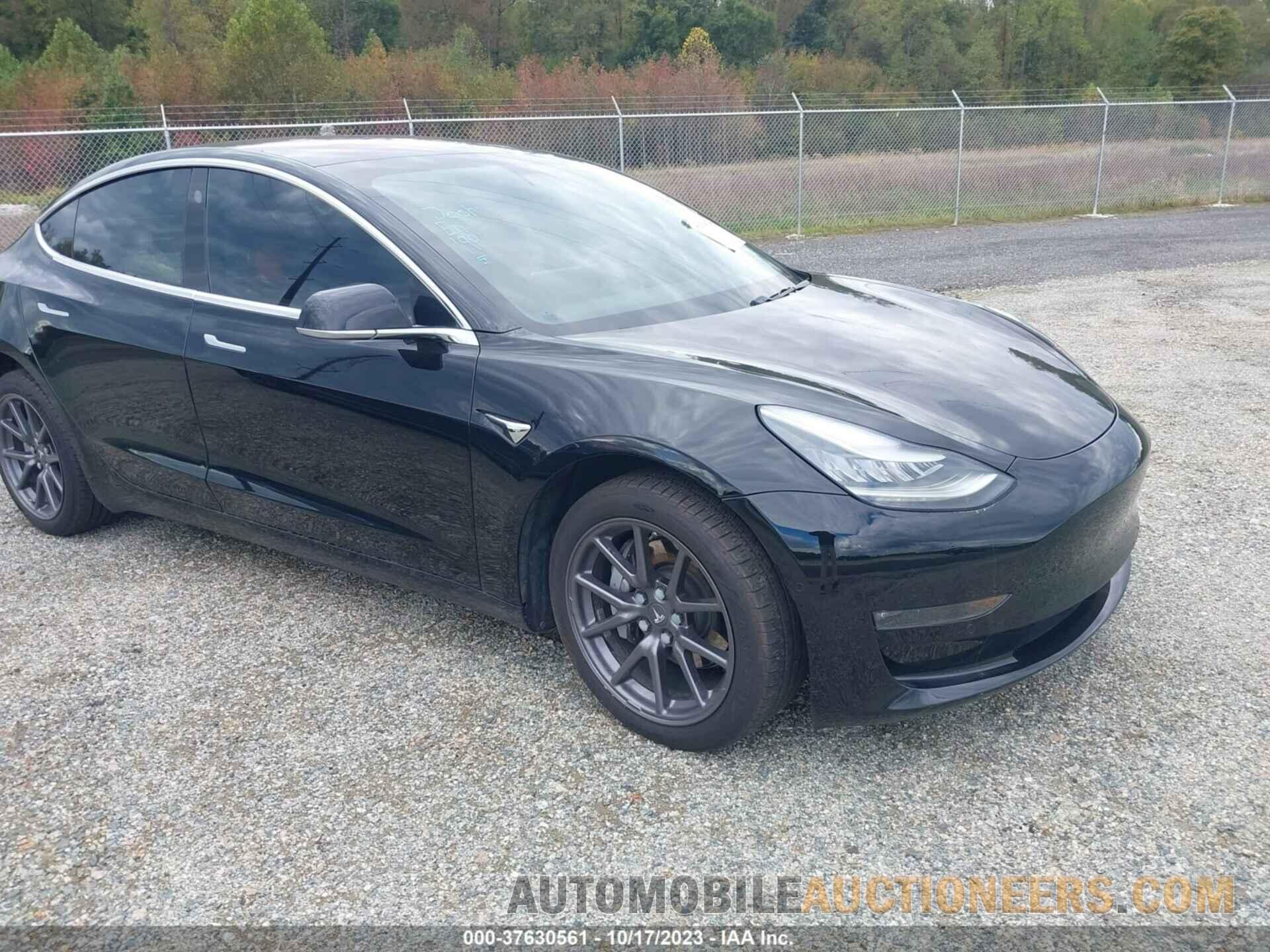 5YJ3E1EB2KF199135 TESLA MODEL 3 2019