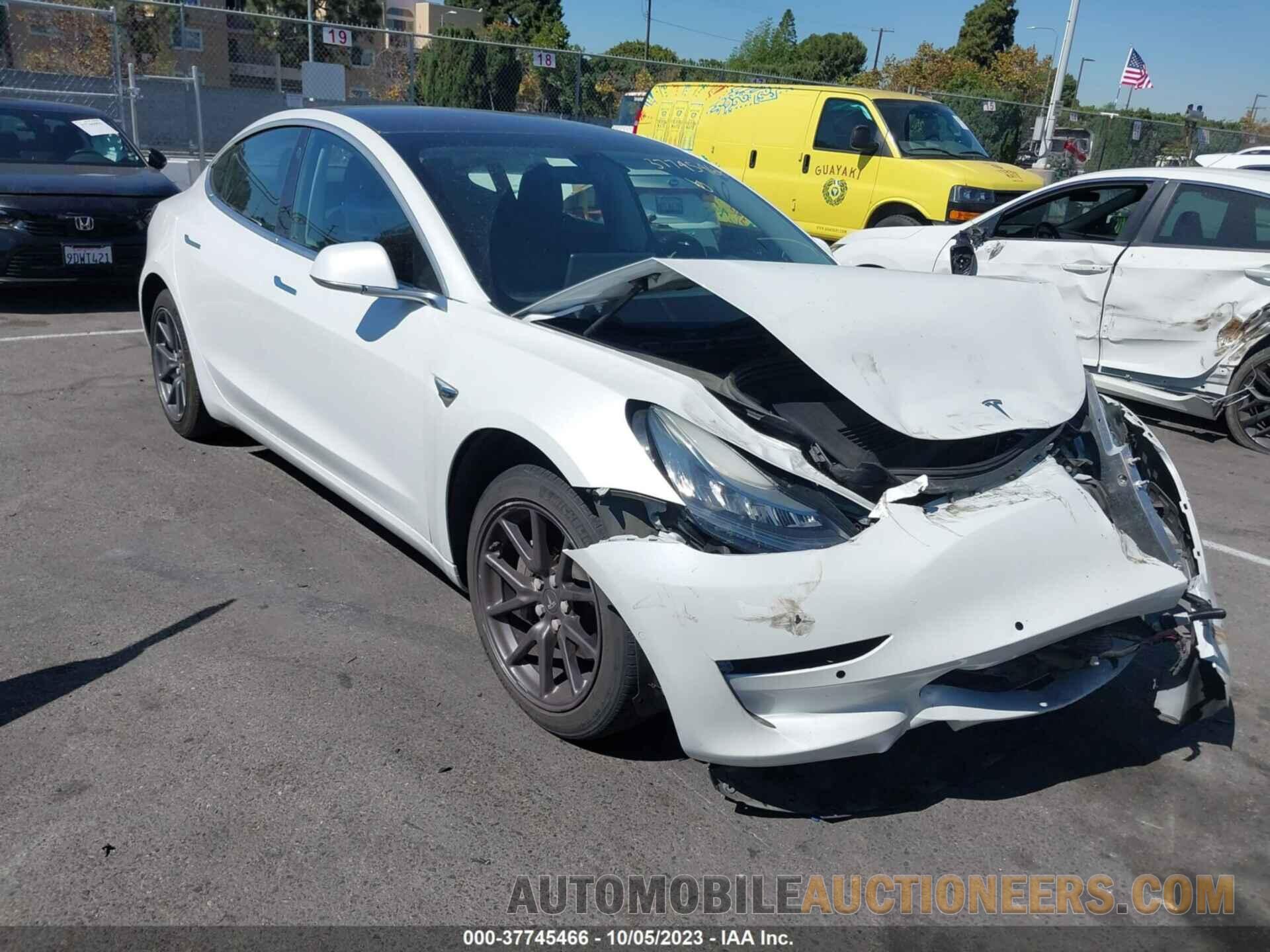 5YJ3E1EB2KF211526 TESLA MODEL 3 2019