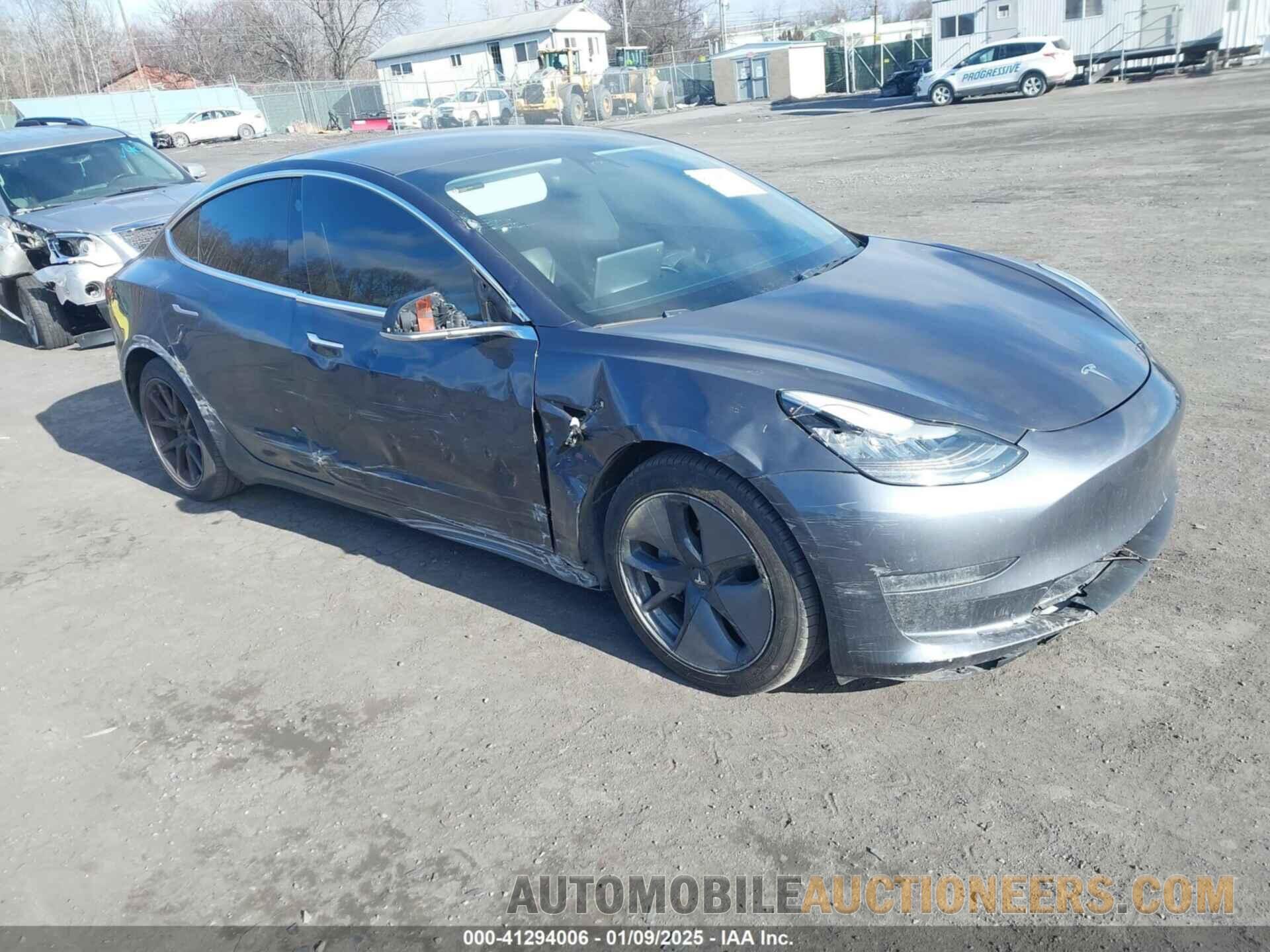 5YJ3E1EB2KF386018 TESLA MODEL 3 2019