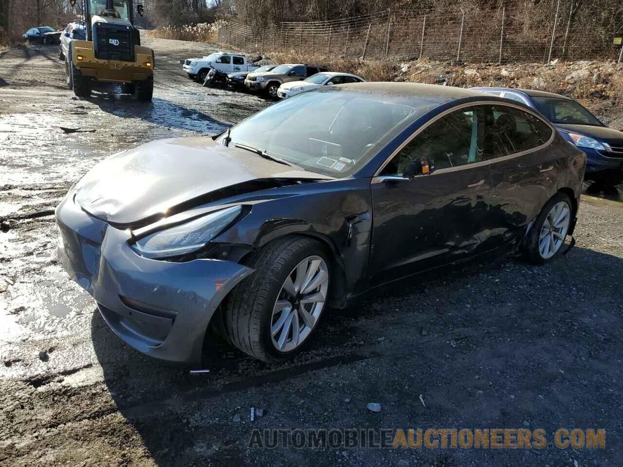 5YJ3E1EB2KF389453 TESLA MODEL 3 2019