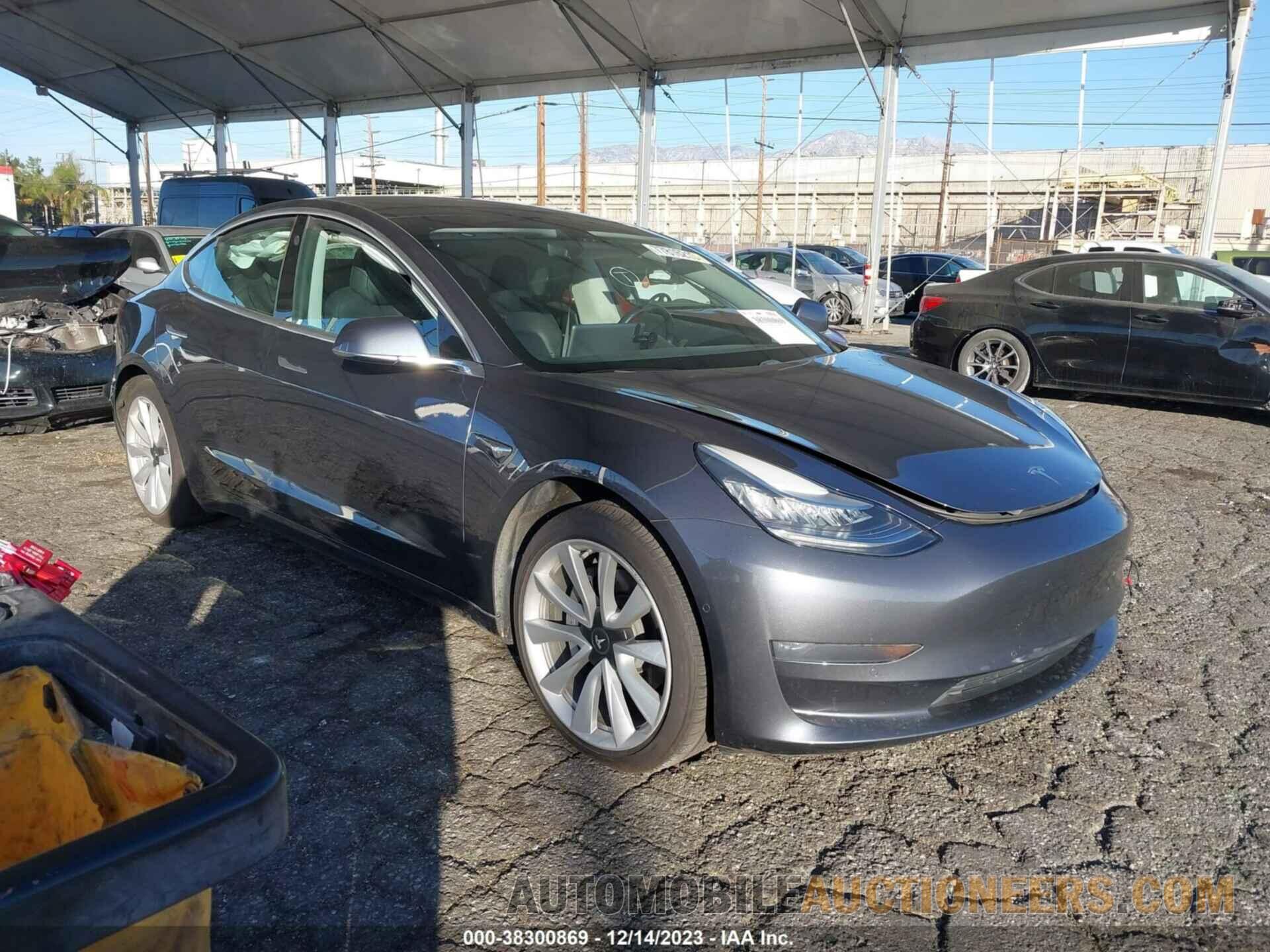 5YJ3E1EB2KF389579 TESLA MODEL 3 2019