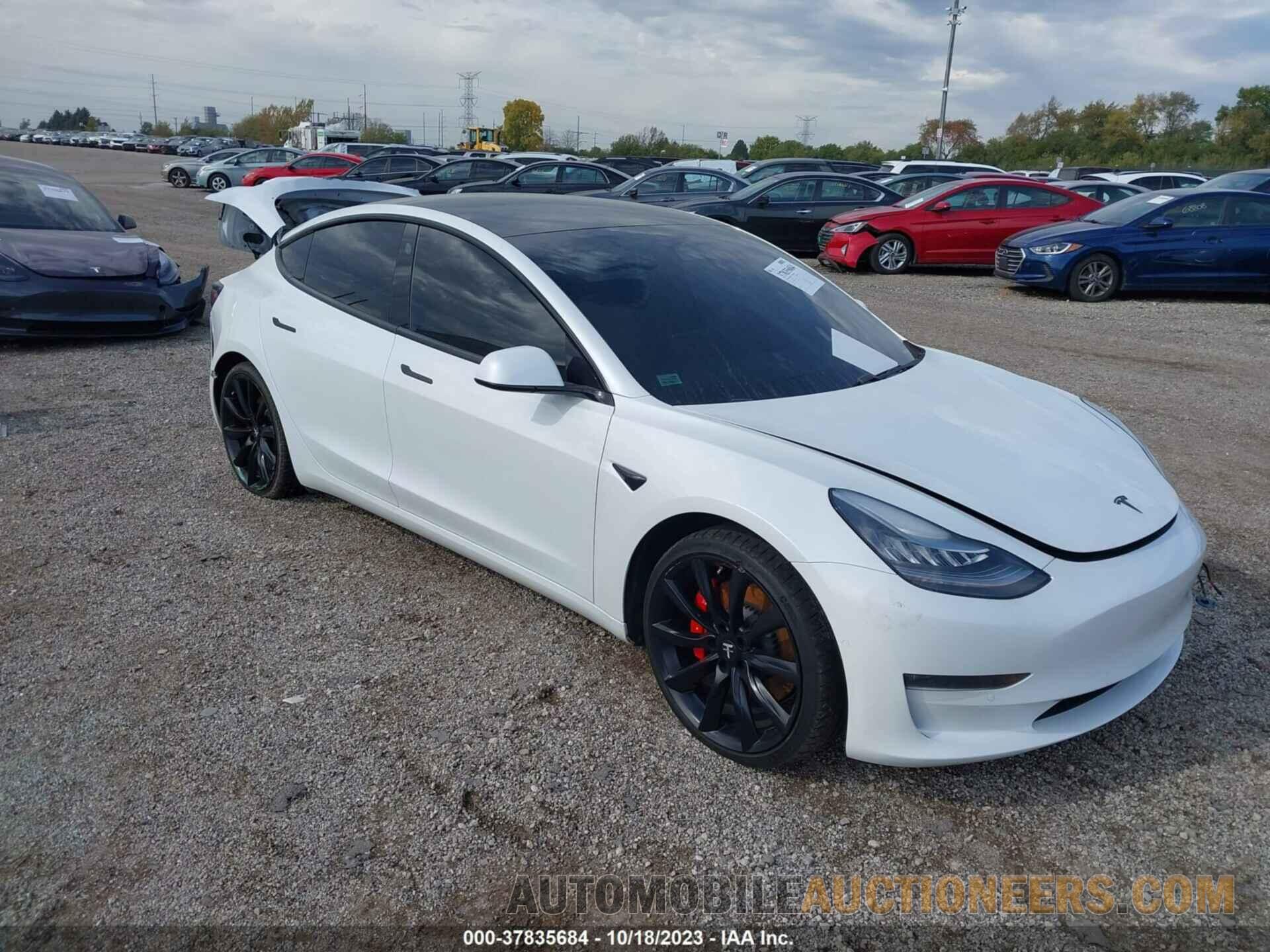 5YJ3E1EB2KF413637 TESLA MODEL 3 2019