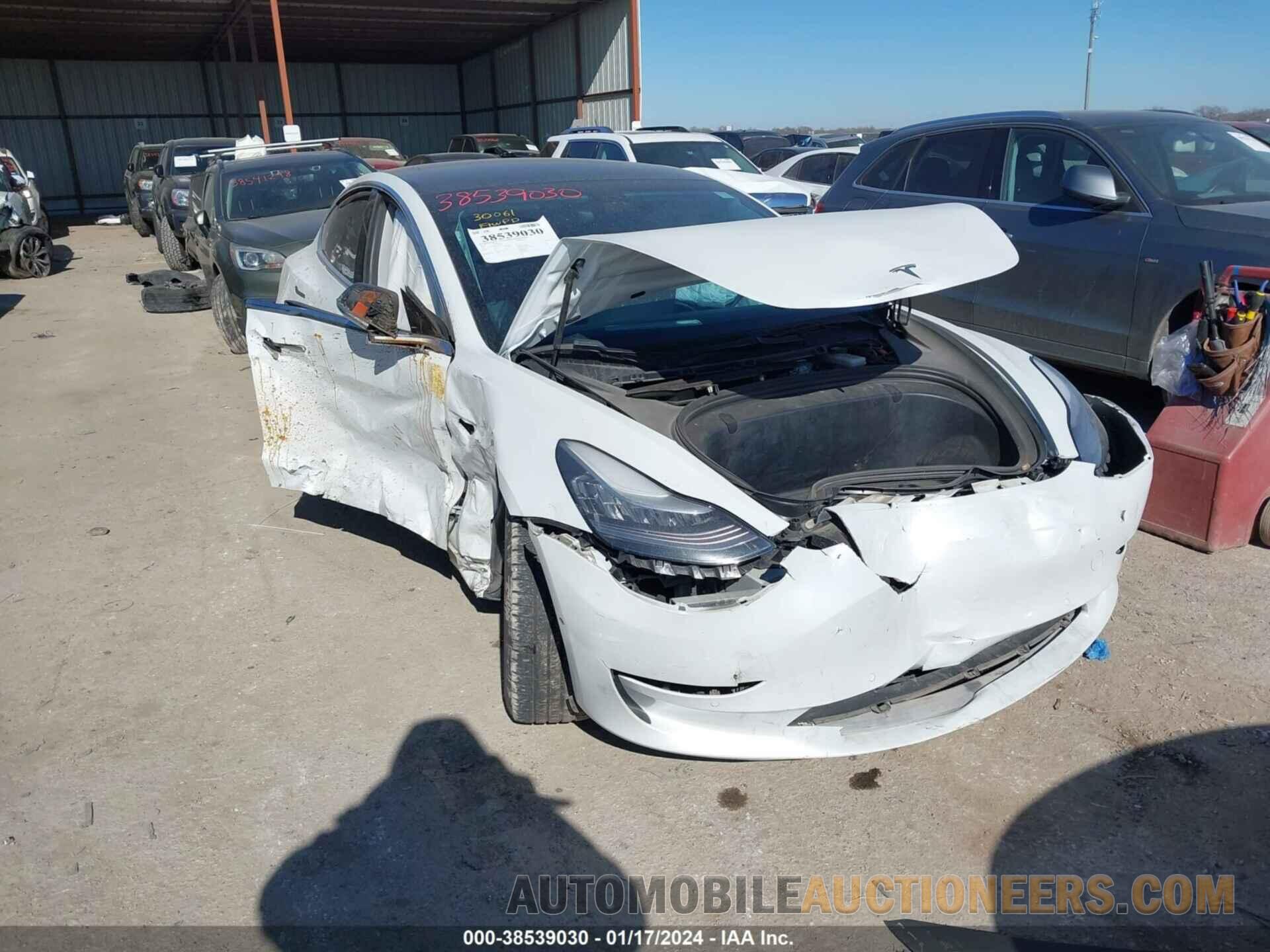 5YJ3E1EB2KF433340 TESLA MODEL 3 2019