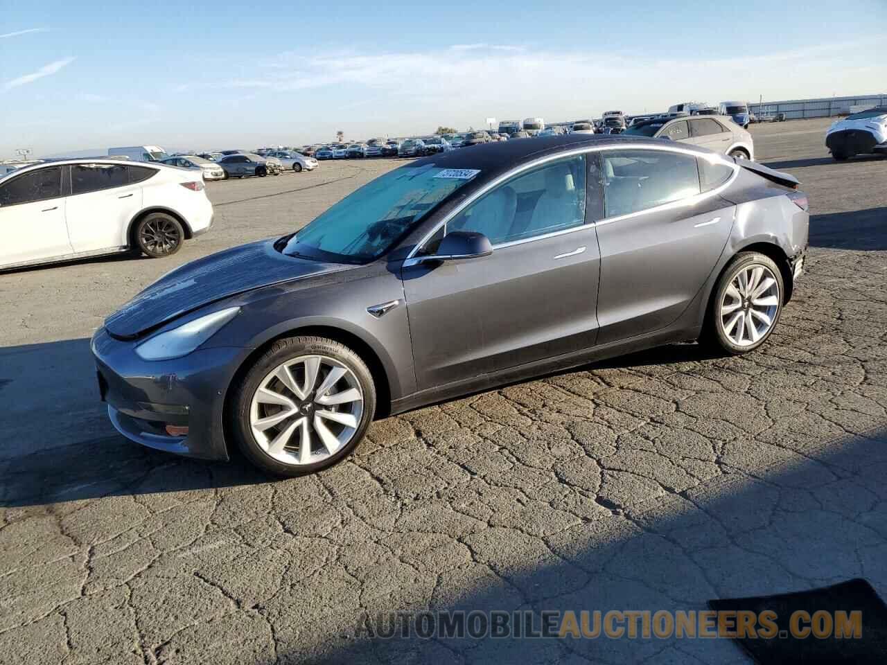 5YJ3E1EB2KF450803 TESLA MODEL 3 2019