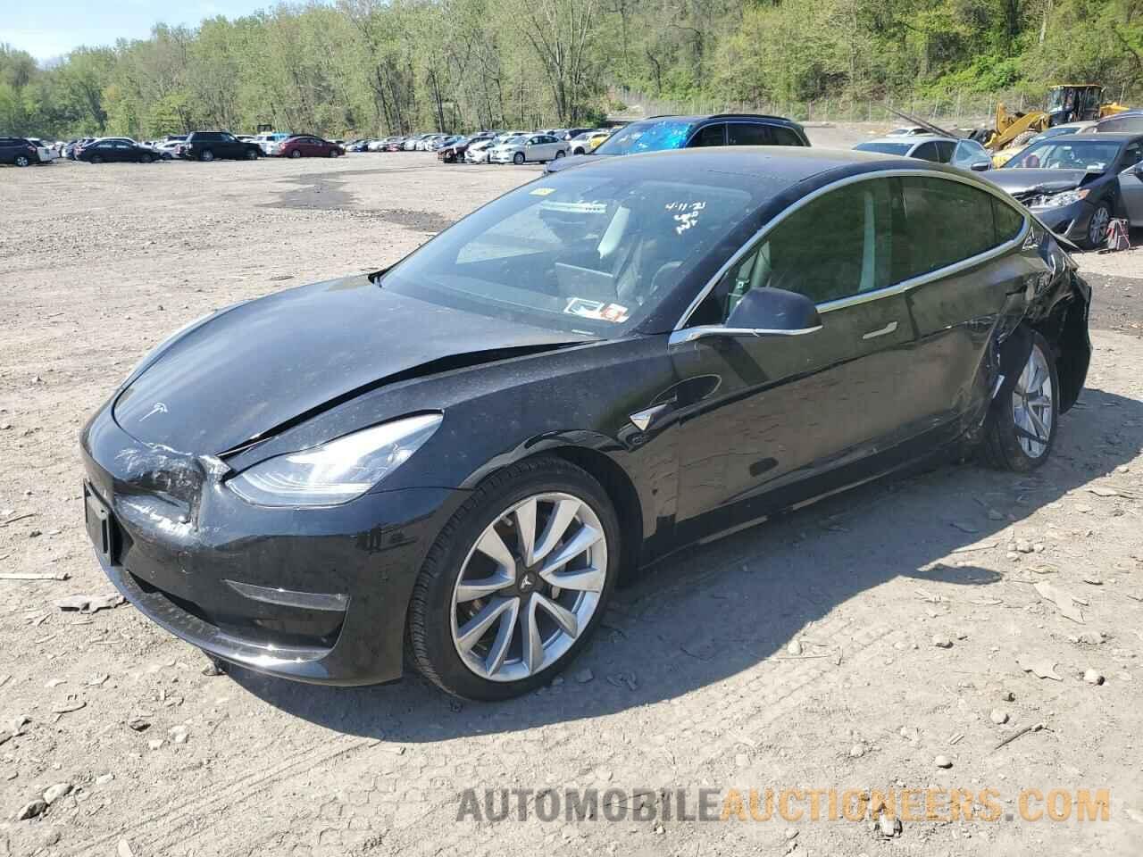 5YJ3E1EB2KF454155 TESLA MODEL 3 2019