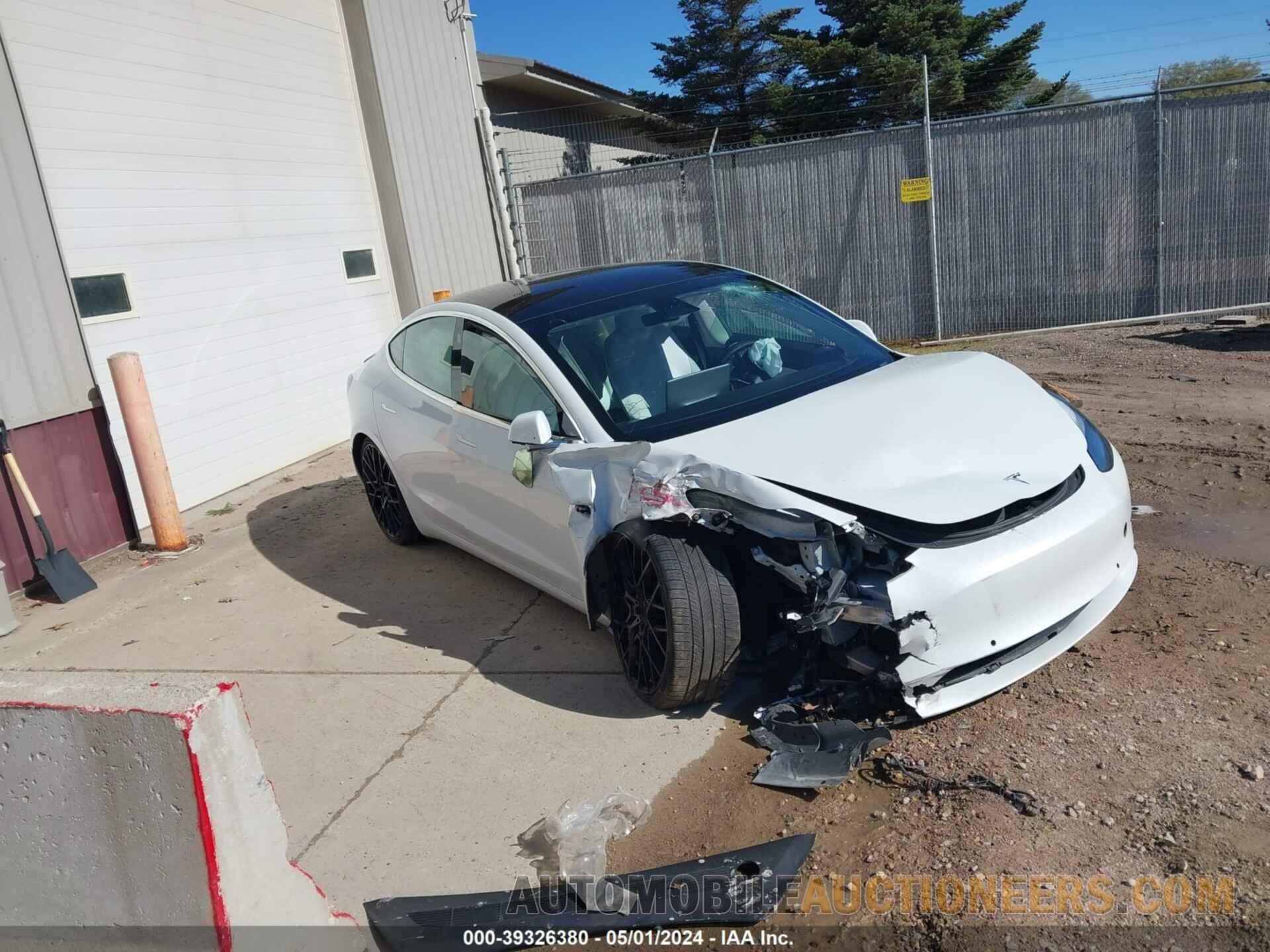 5YJ3E1EB2KF470095 TESLA MODEL 3 2019