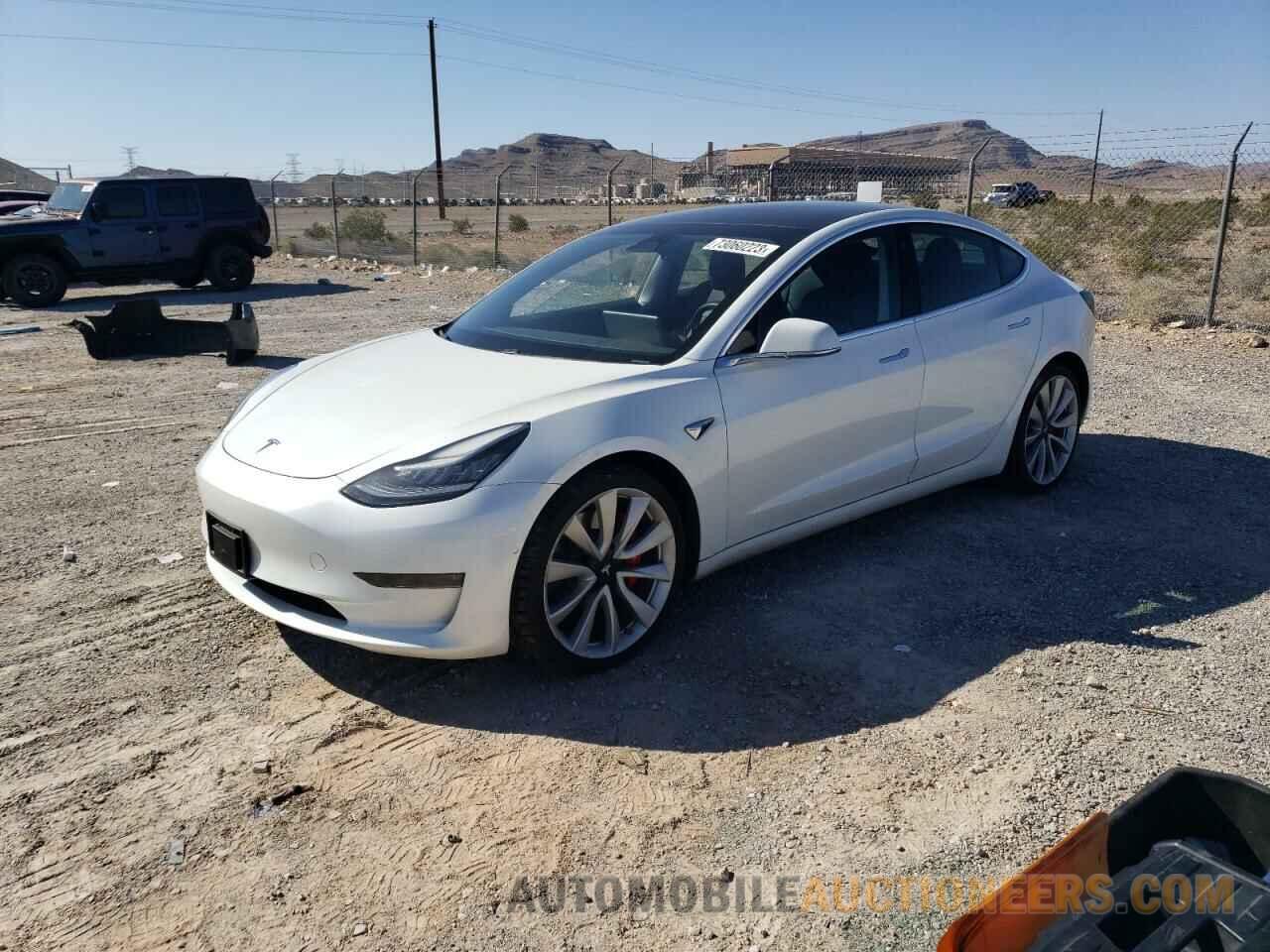 5YJ3E1EB2KF487172 TESLA MODEL 3 2019