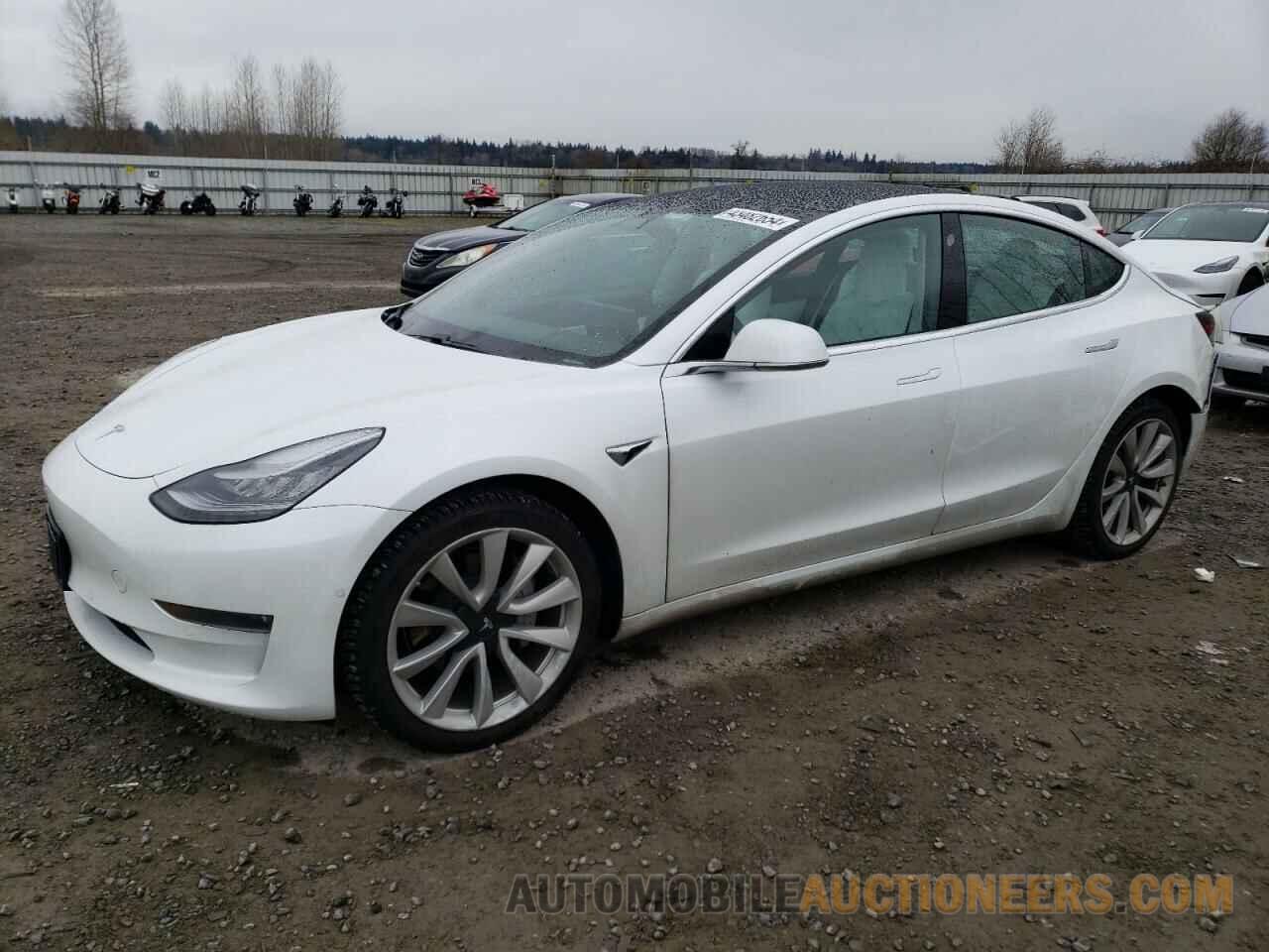 5YJ3E1EB2KF494851 TESLA MODEL 3 2019