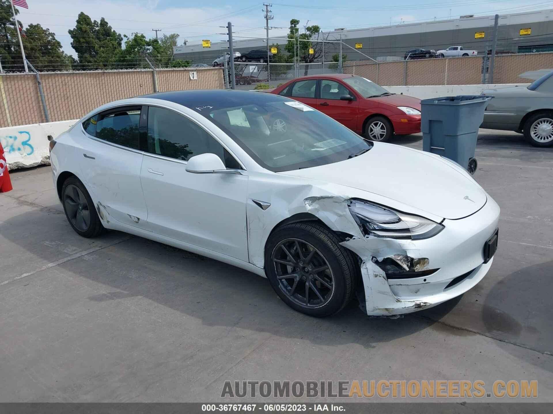 5YJ3E1EB2KF511471 TESLA MODEL 3 2019