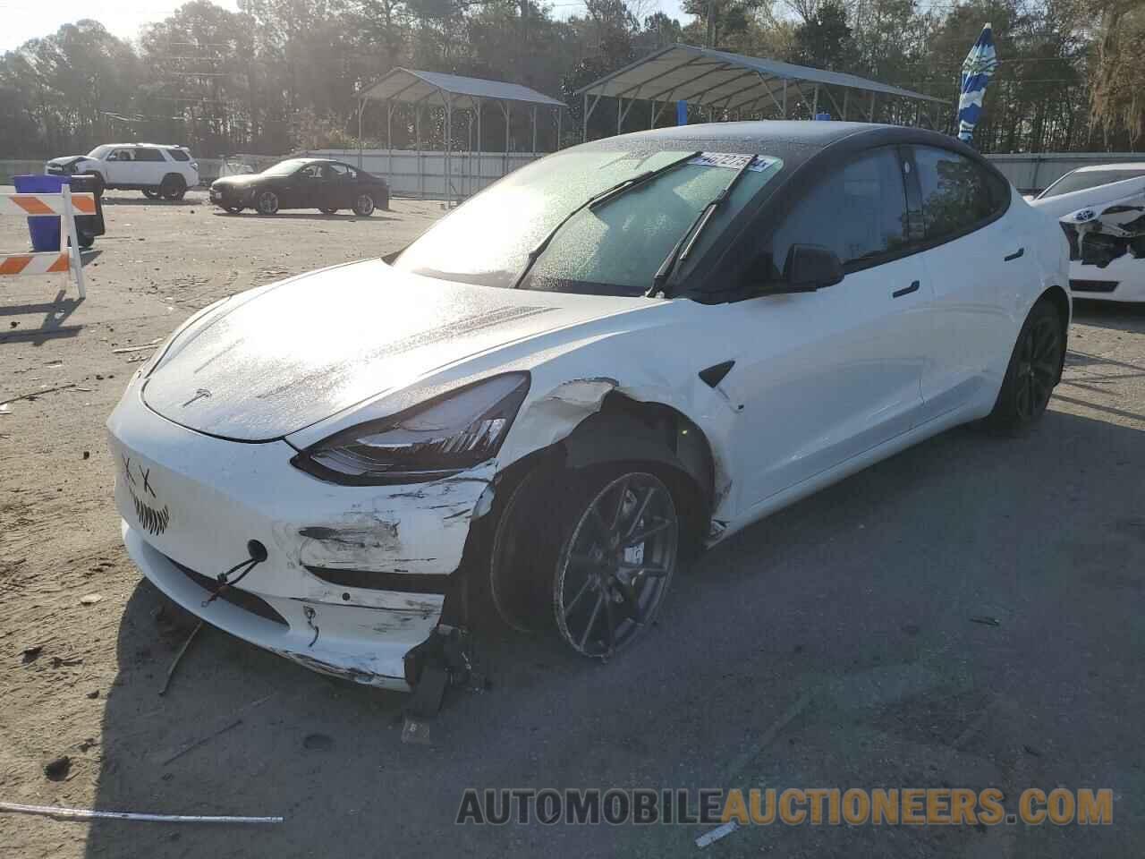 5YJ3E1EB2LF622085 TESLA MODEL 3 2020