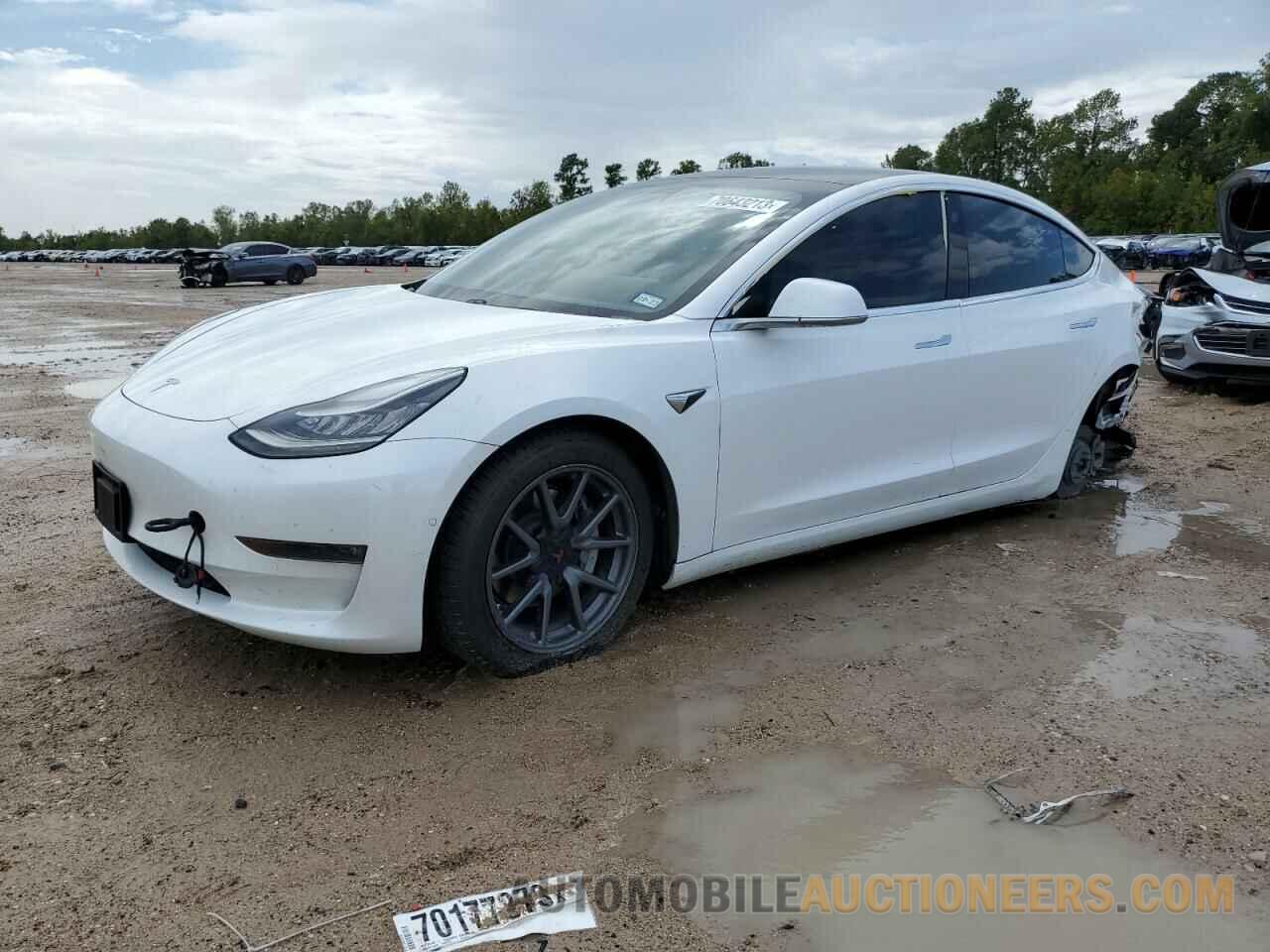 5YJ3E1EB2LF637749 TESLA MODEL 3 2020