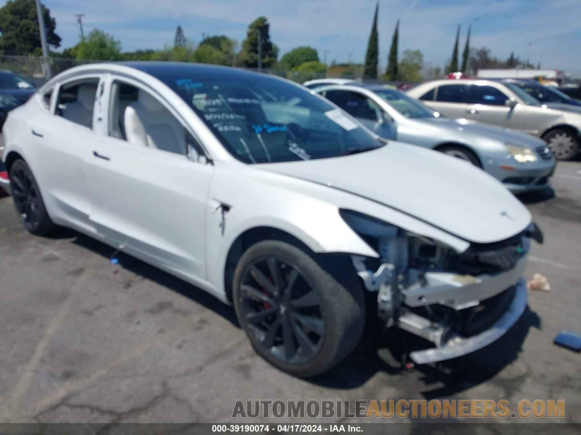 5YJ3E1EB2LF640571 TESLA MODEL 3 2020