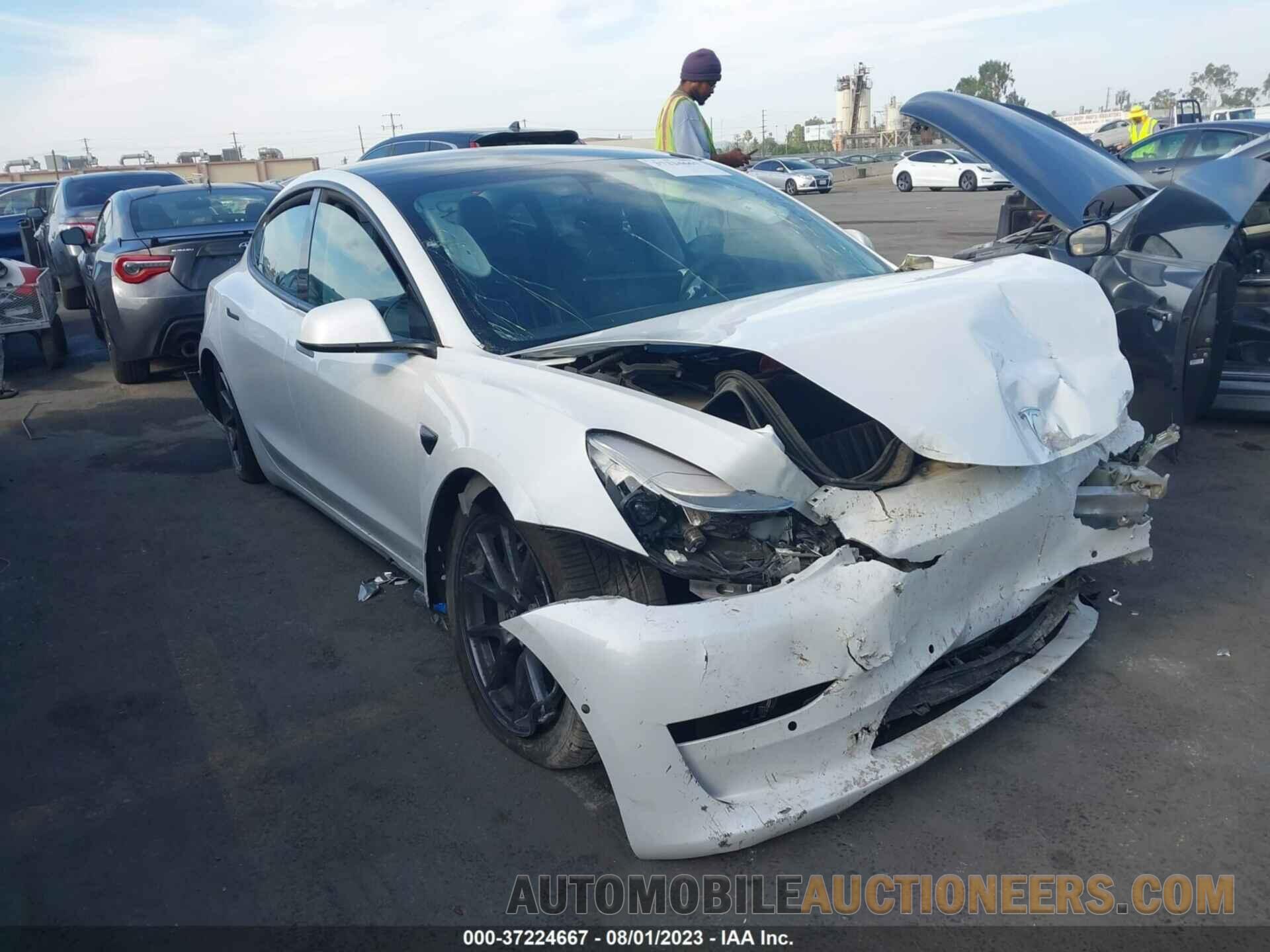 5YJ3E1EB2MF034169 TESLA MODEL 3 2021