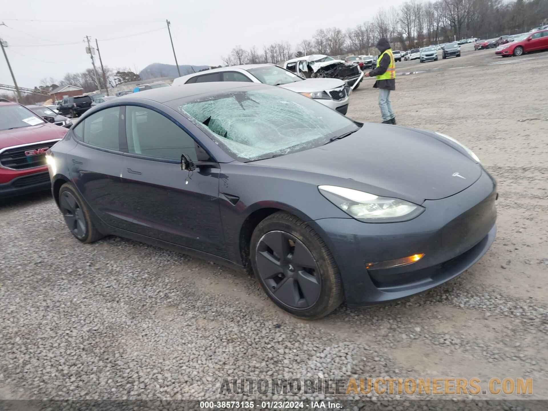 5YJ3E1EB2MF034818 TESLA MODEL 3 2021