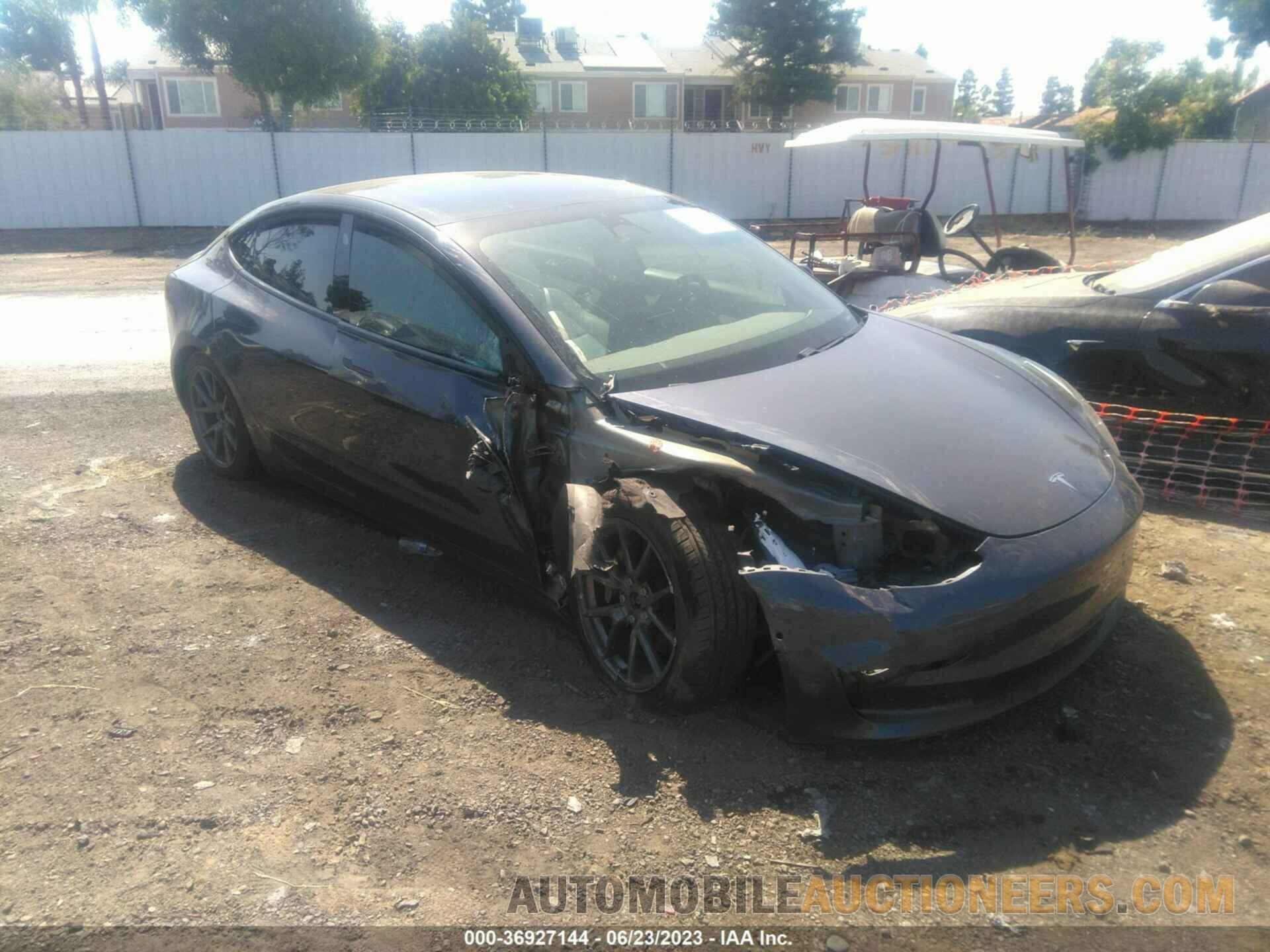 5YJ3E1EB2MF875604 TESLA MODEL 3 2021