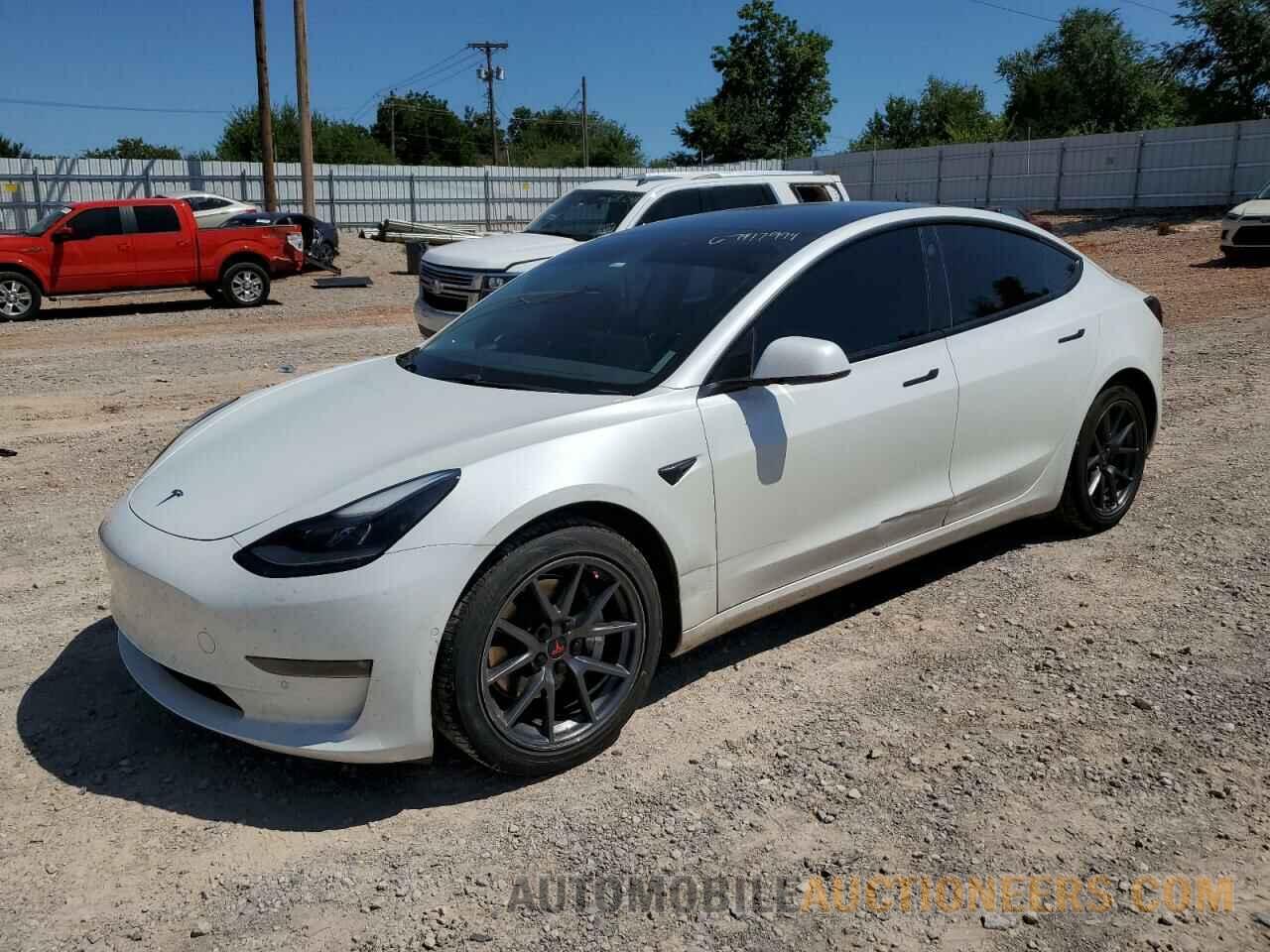 5YJ3E1EB2MF992762 TESLA MODEL 3 2021