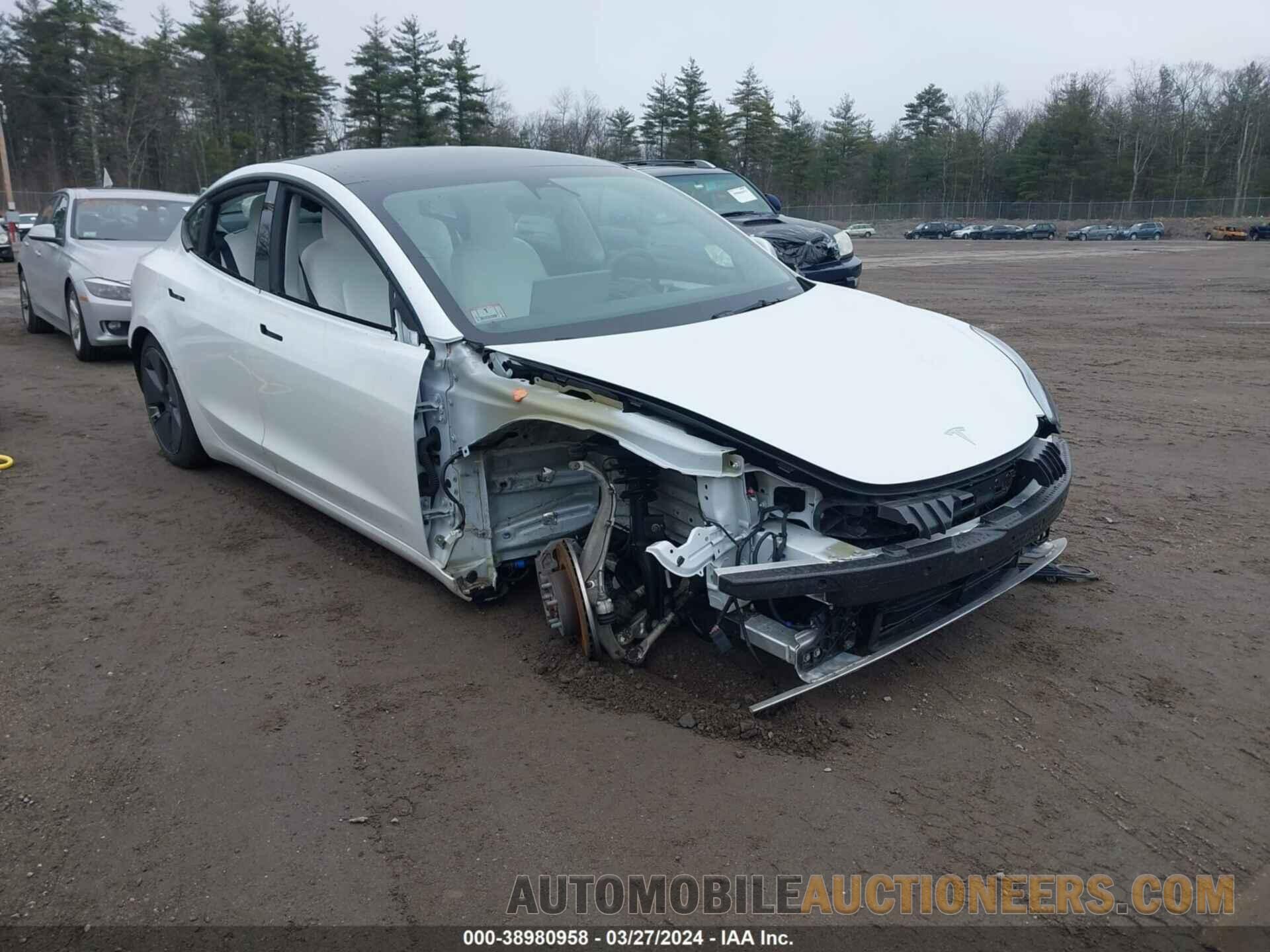 5YJ3E1EB2NF101869 TESLA MODEL 3 2022