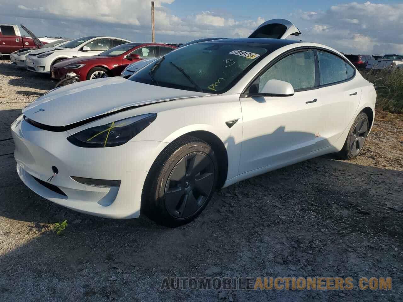 5YJ3E1EB2NF105615 TESLA MODEL 3 2022