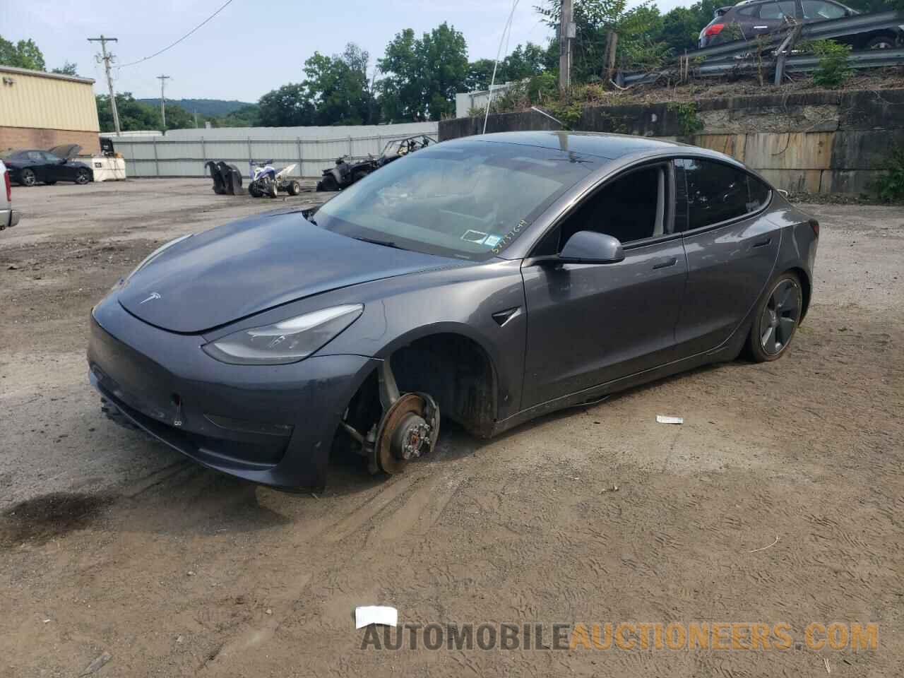 5YJ3E1EB2NF126013 TESLA MODEL 3 2022