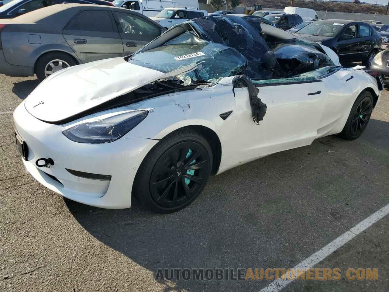 5YJ3E1EB2NF145385 TESLA MODEL 3 2022