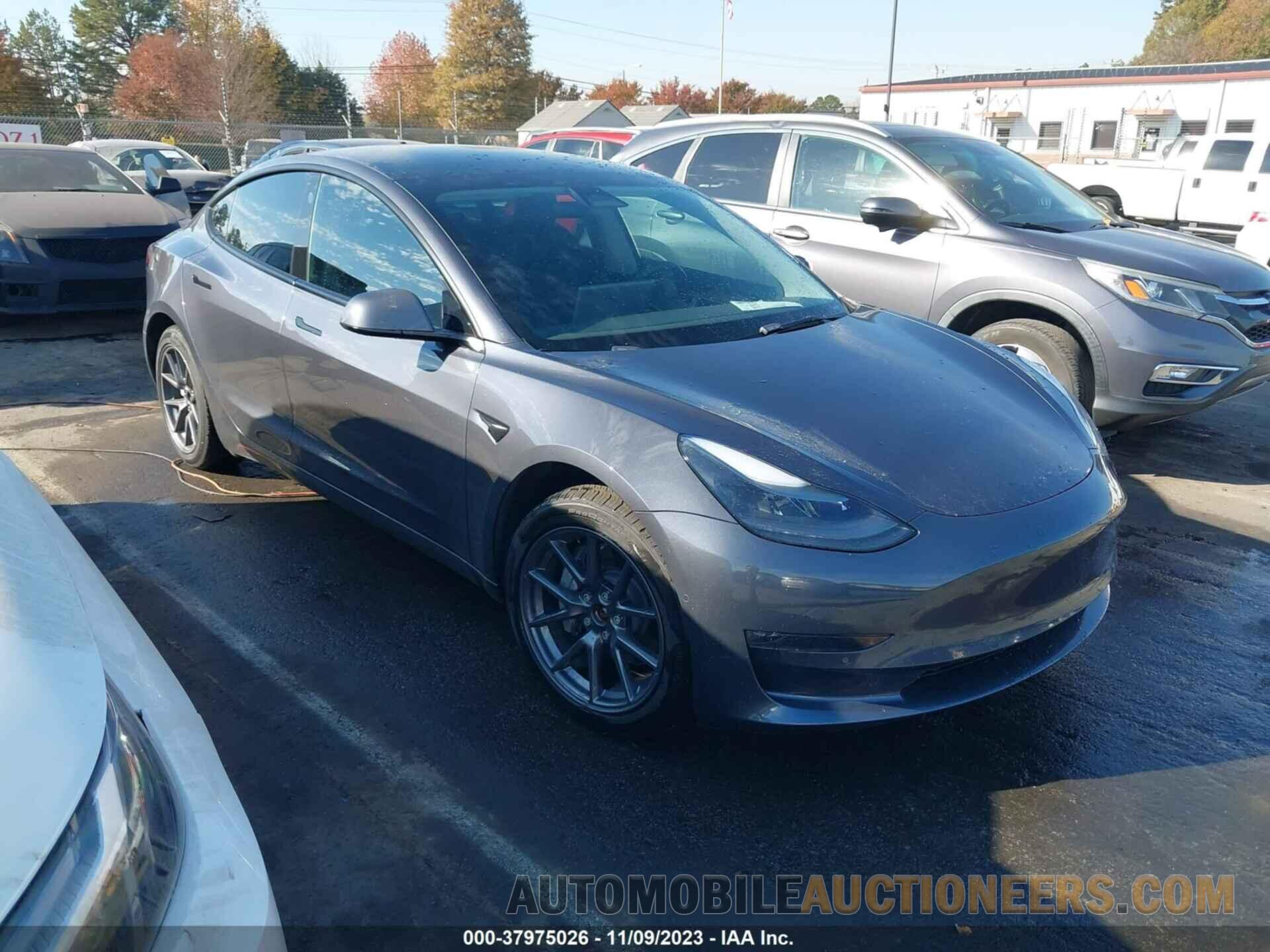 5YJ3E1EB2NF159318 TESLA MODEL 3 2022