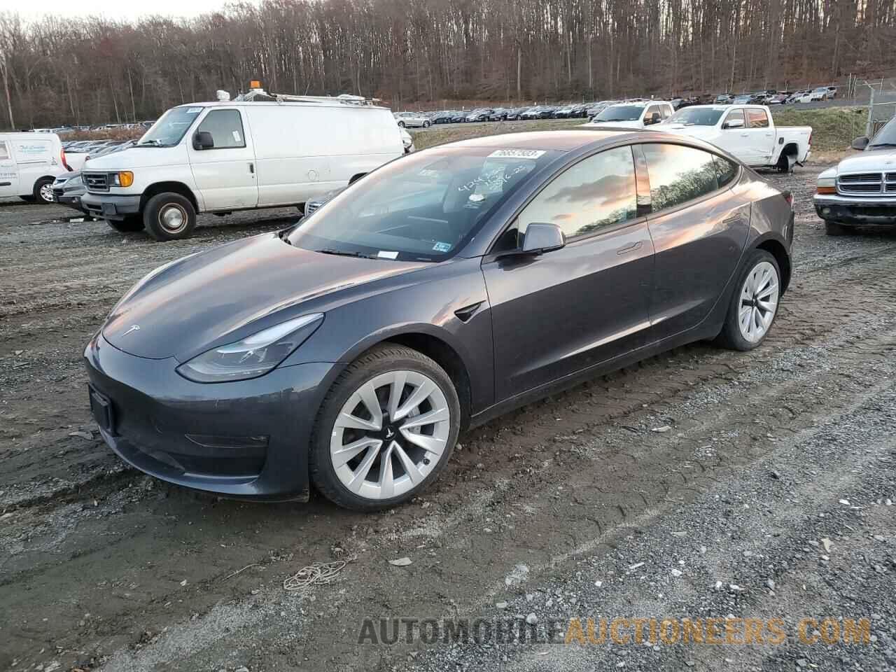 5YJ3E1EB2NF187524 TESLA MODEL 3 2022