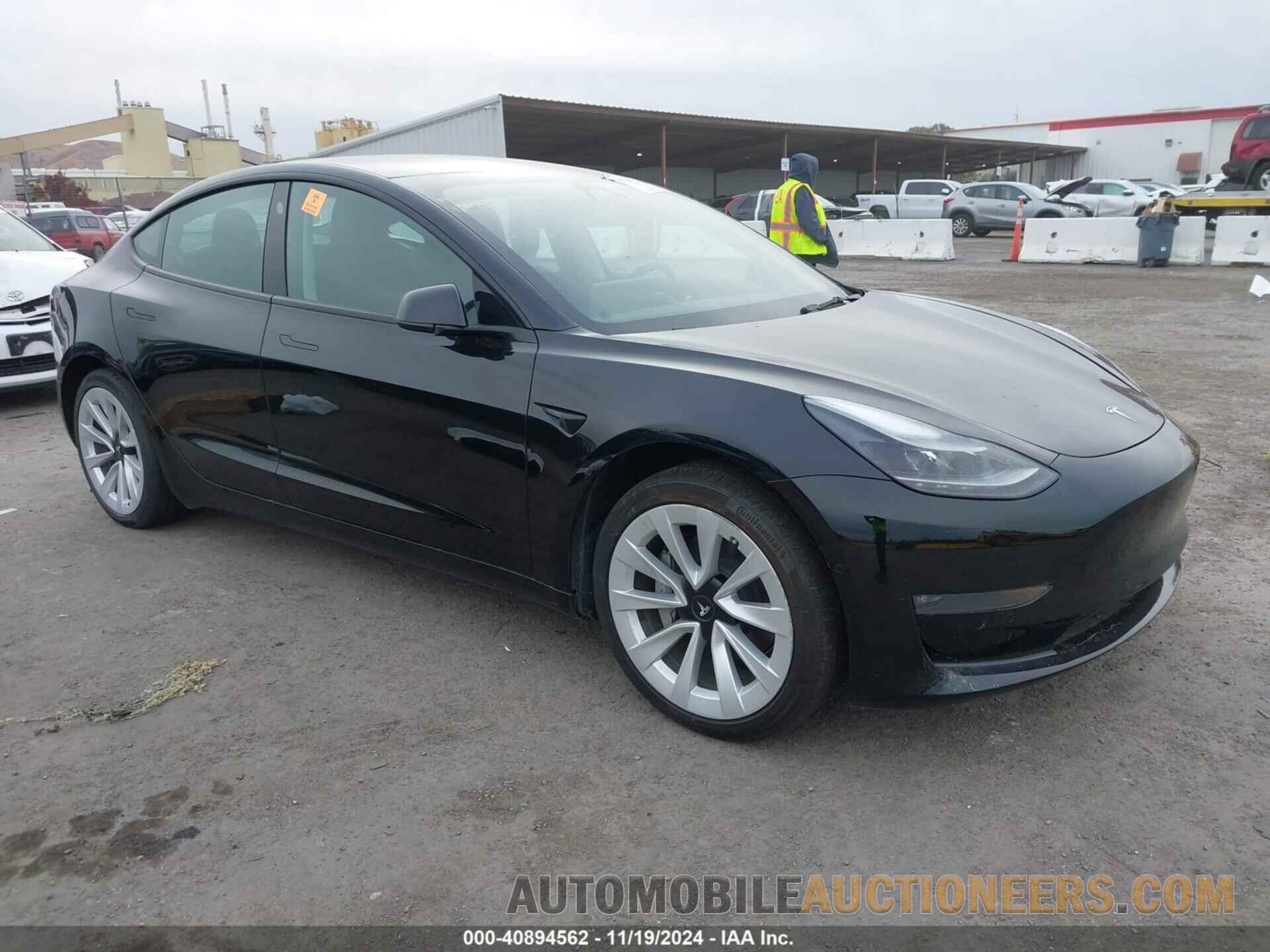 5YJ3E1EB2NF201437 TESLA MODEL 3 2022