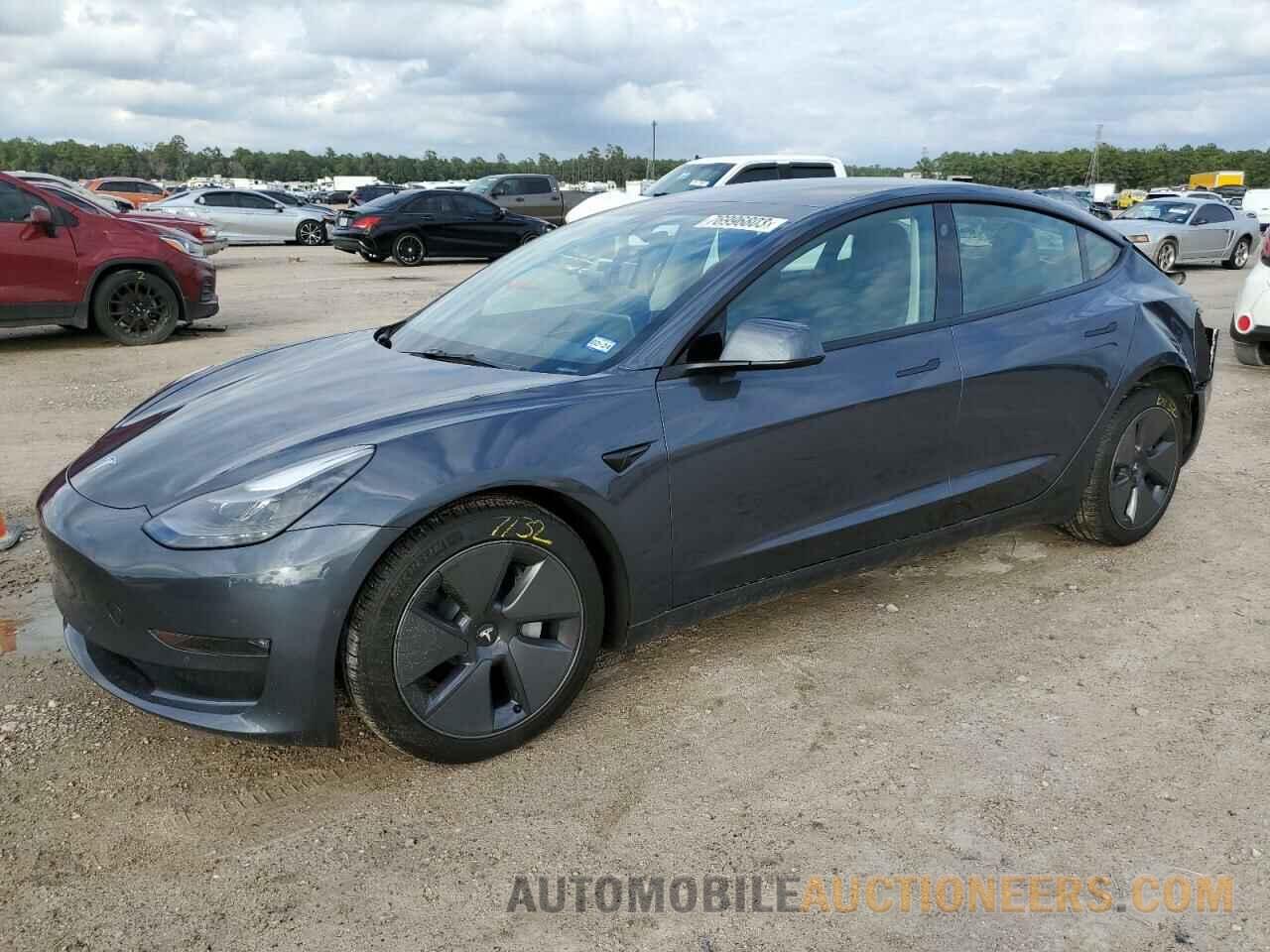 5YJ3E1EB2NF333551 TESLA MODEL 3 2022