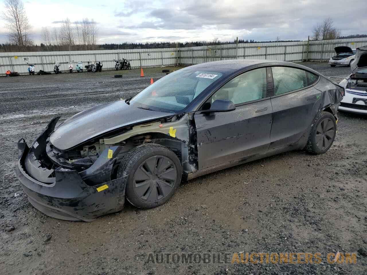 5YJ3E1EB2RF808413 TESLA MODEL 3 2024