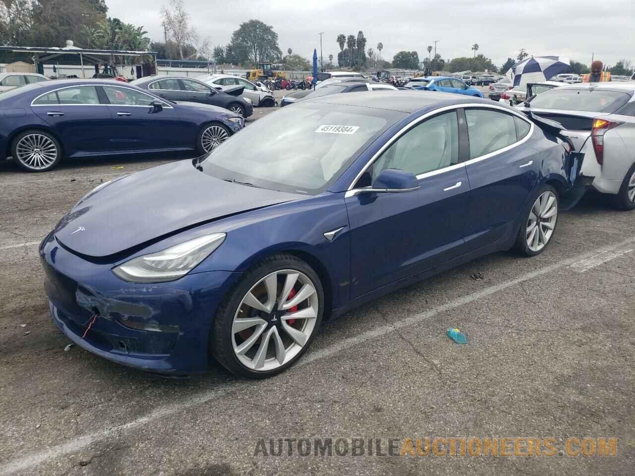 5YJ3E1EB3JF055737 TESLA MODEL 3 2018