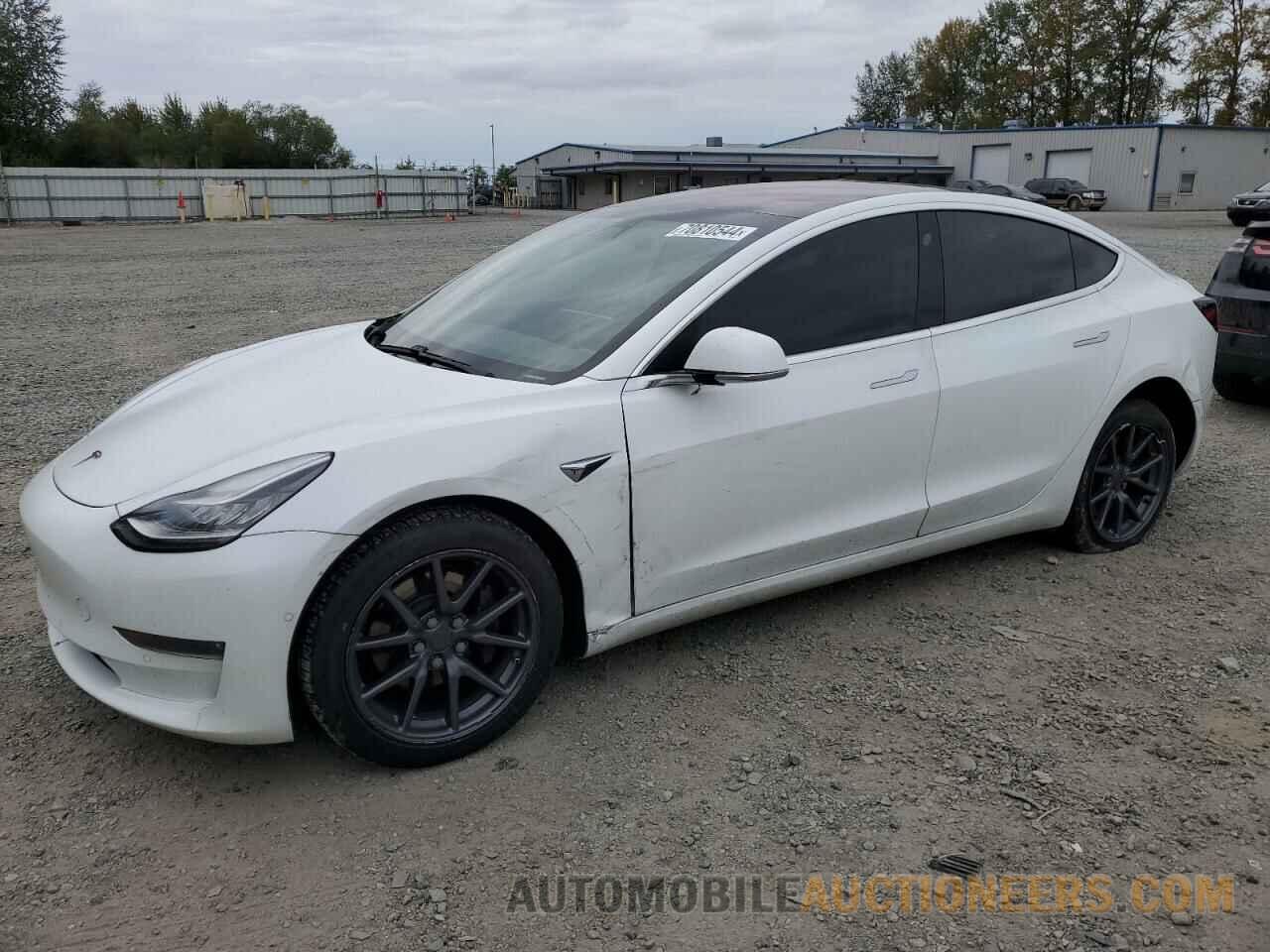 5YJ3E1EB3JF067029 TESLA MODEL 3 2018