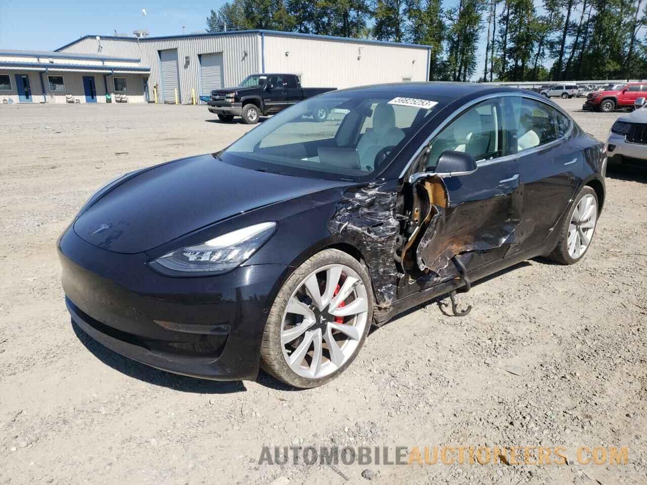 5YJ3E1EB3JF070089 TESLA MODEL 3 2018