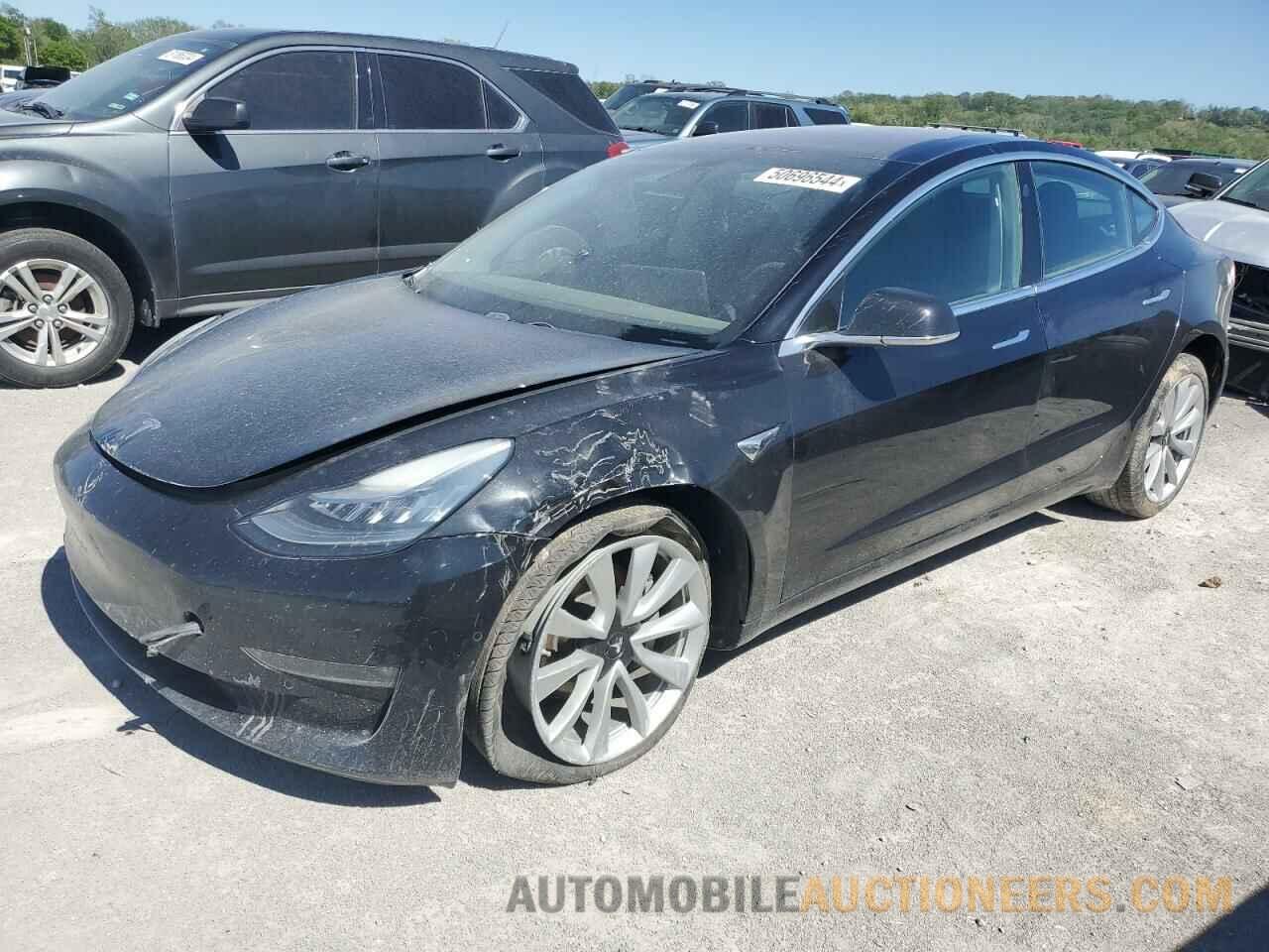 5YJ3E1EB3JF071520 TESLA MODEL 3 2018