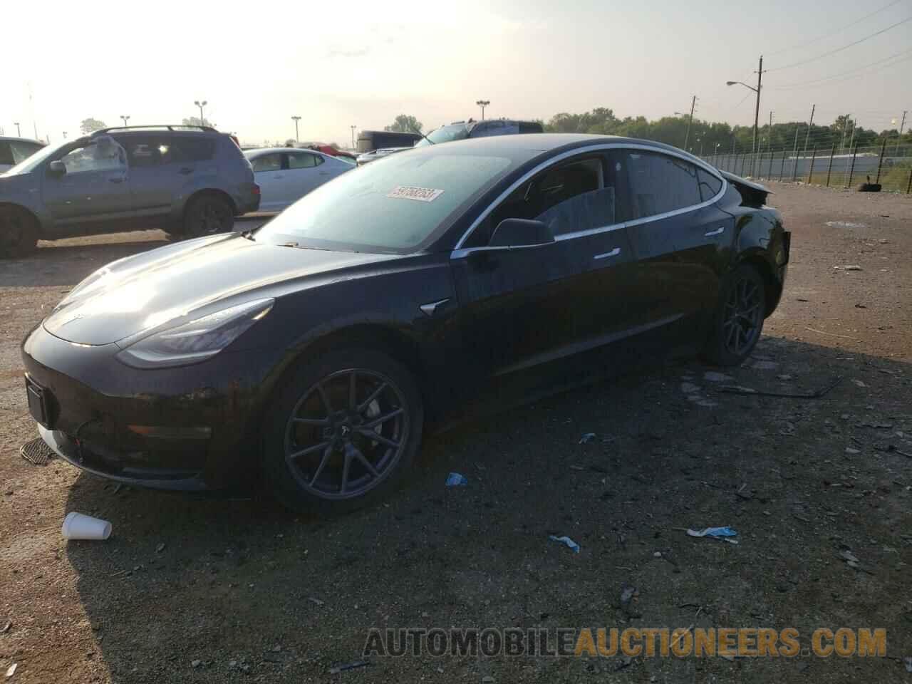 5YJ3E1EB3JF072022 TESLA MODEL 3 2018