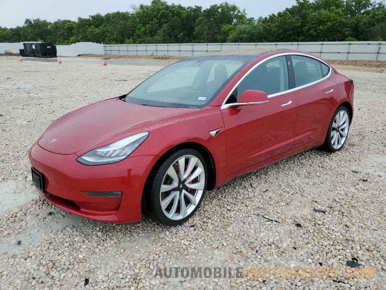 5YJ3E1EB3JF083778 TESLA MODEL 3 2018